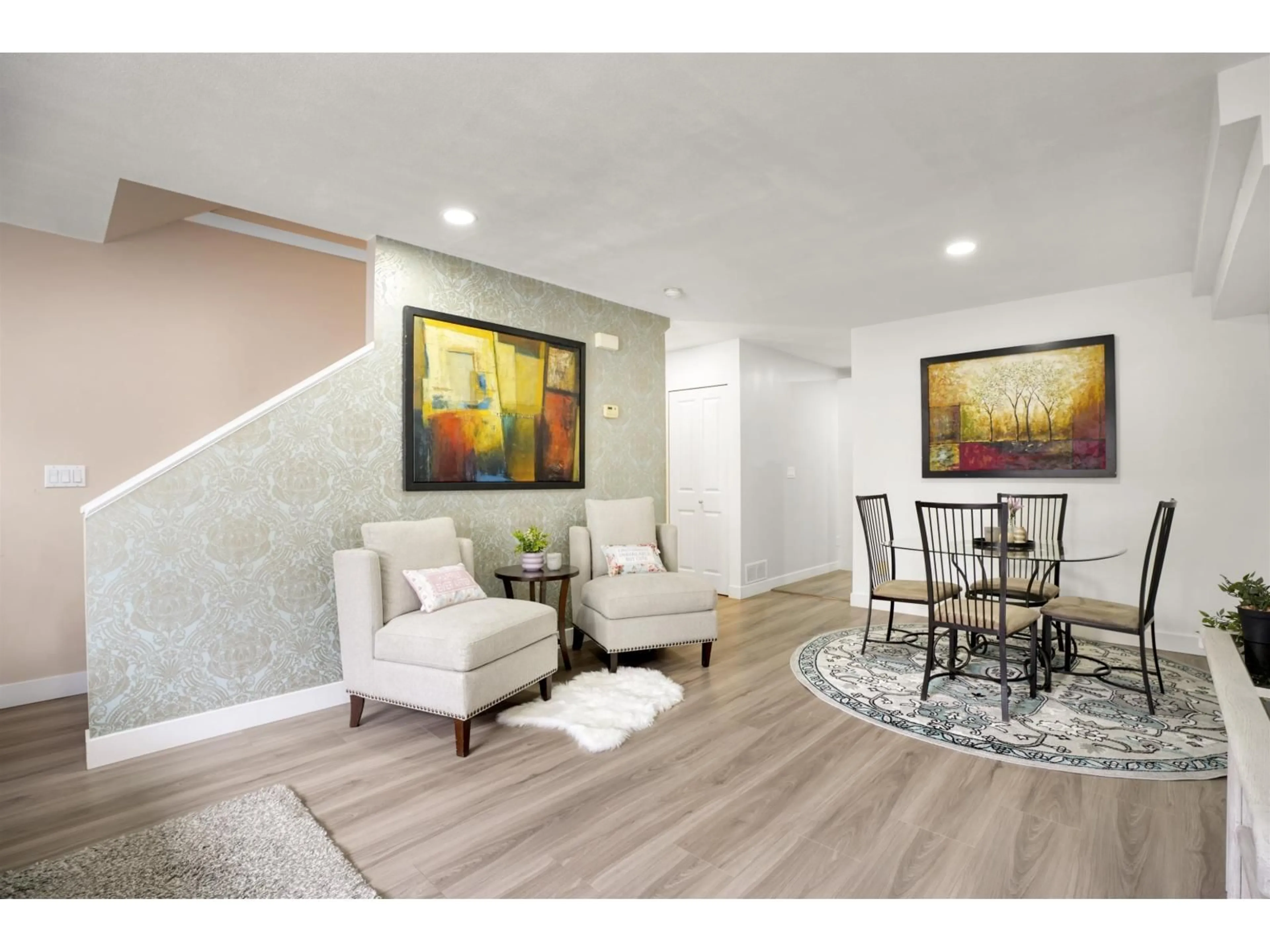 Living room with furniture, unknown for 32 - 6533 121 STREET, Surrey British Columbia V3W1M5