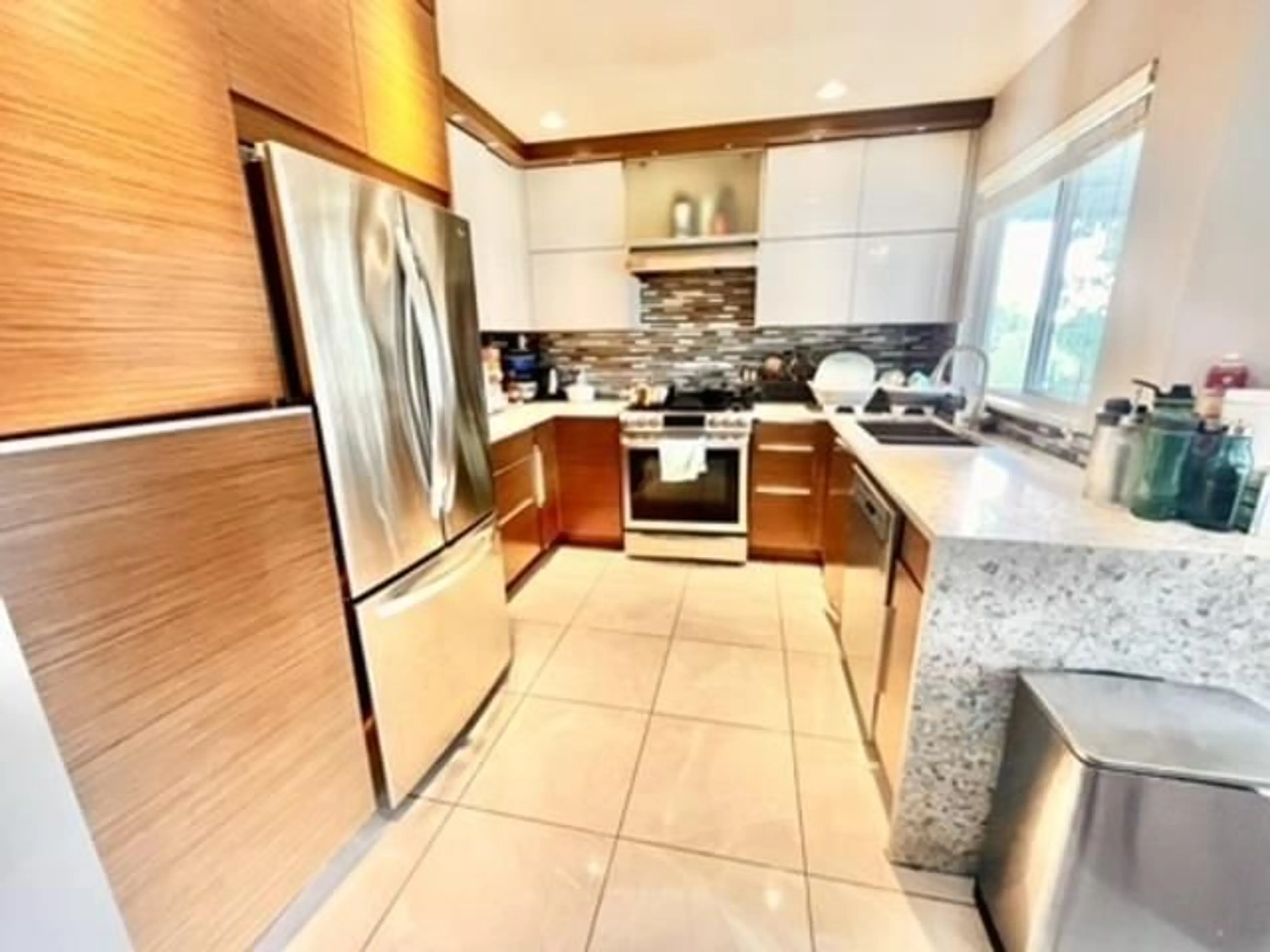 Unknown for 208 - 13900 HYLAND ROAD, Surrey British Columbia V3W1K4