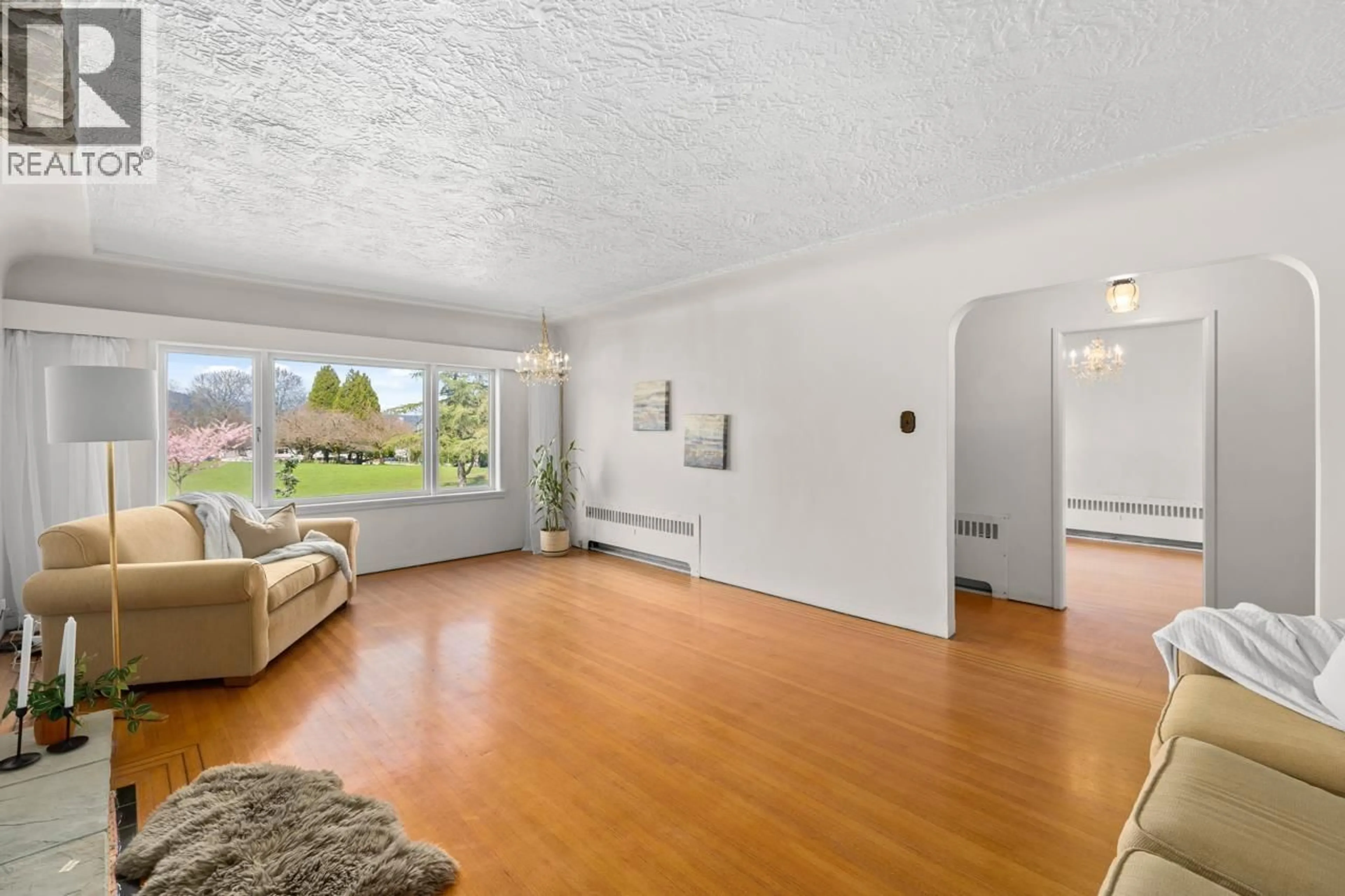 Unknown for 2880 OXFORD STREET, Vancouver British Columbia V5K1N6