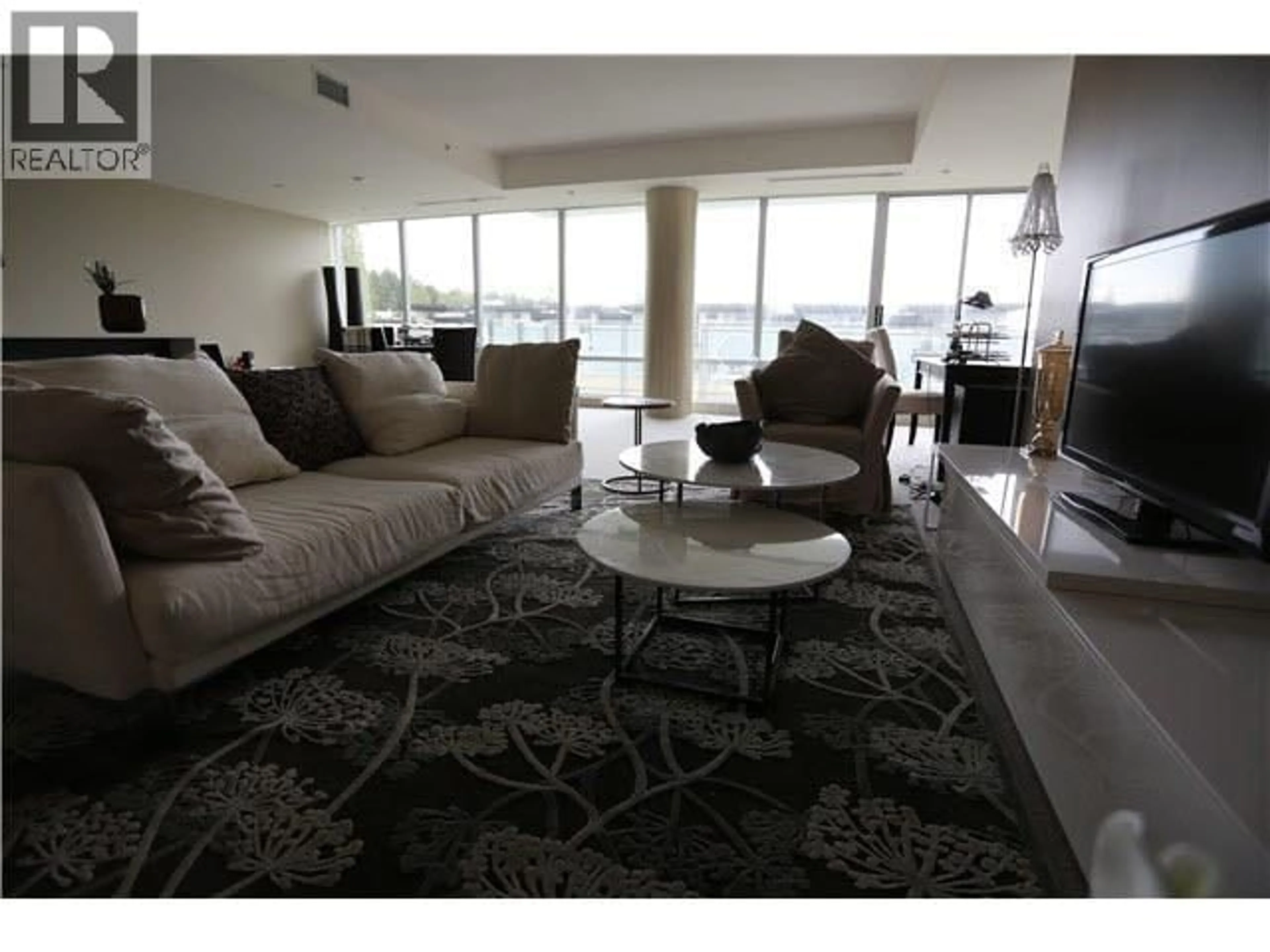 Living room with furniture, carpet floor for 302 - 5838 BERTON AVENUE, Vancouver British Columbia V6S0A5