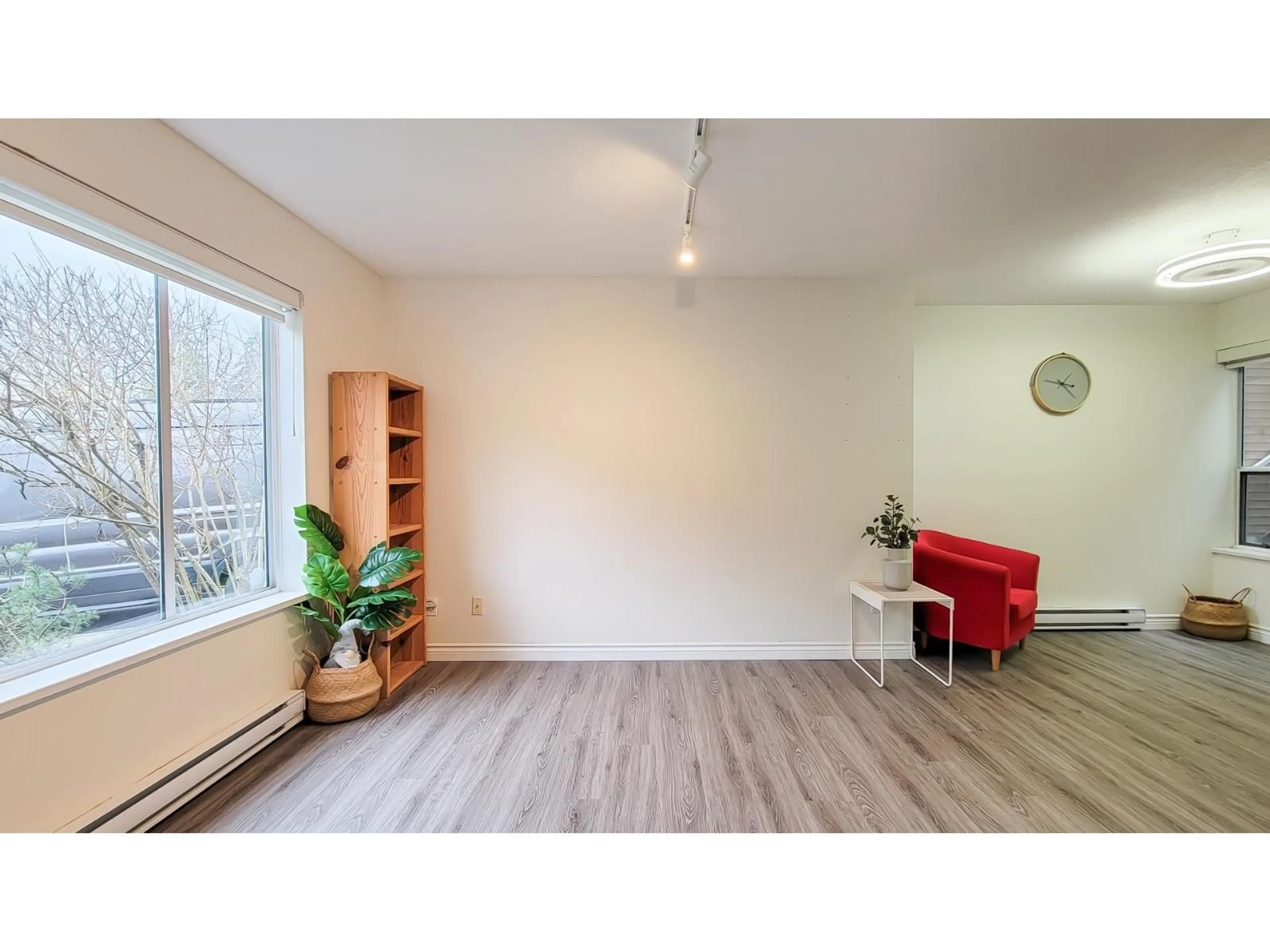 A pic of a room for 1103 - 1750 MCKENZIE ROAD, Abbotsford British Columbia V2S7B7