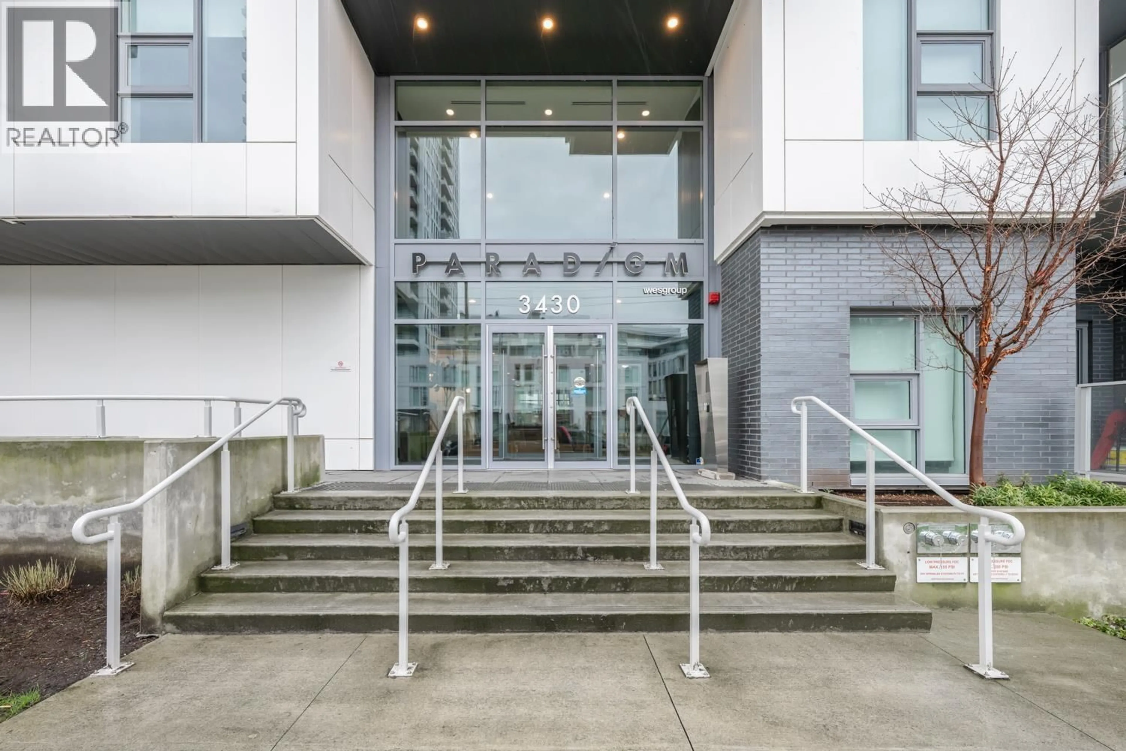 Indoor foyer for 1507 - 3430 KENT AVENUE SOUTH AVENUE, Vancouver British Columbia V5S0G7