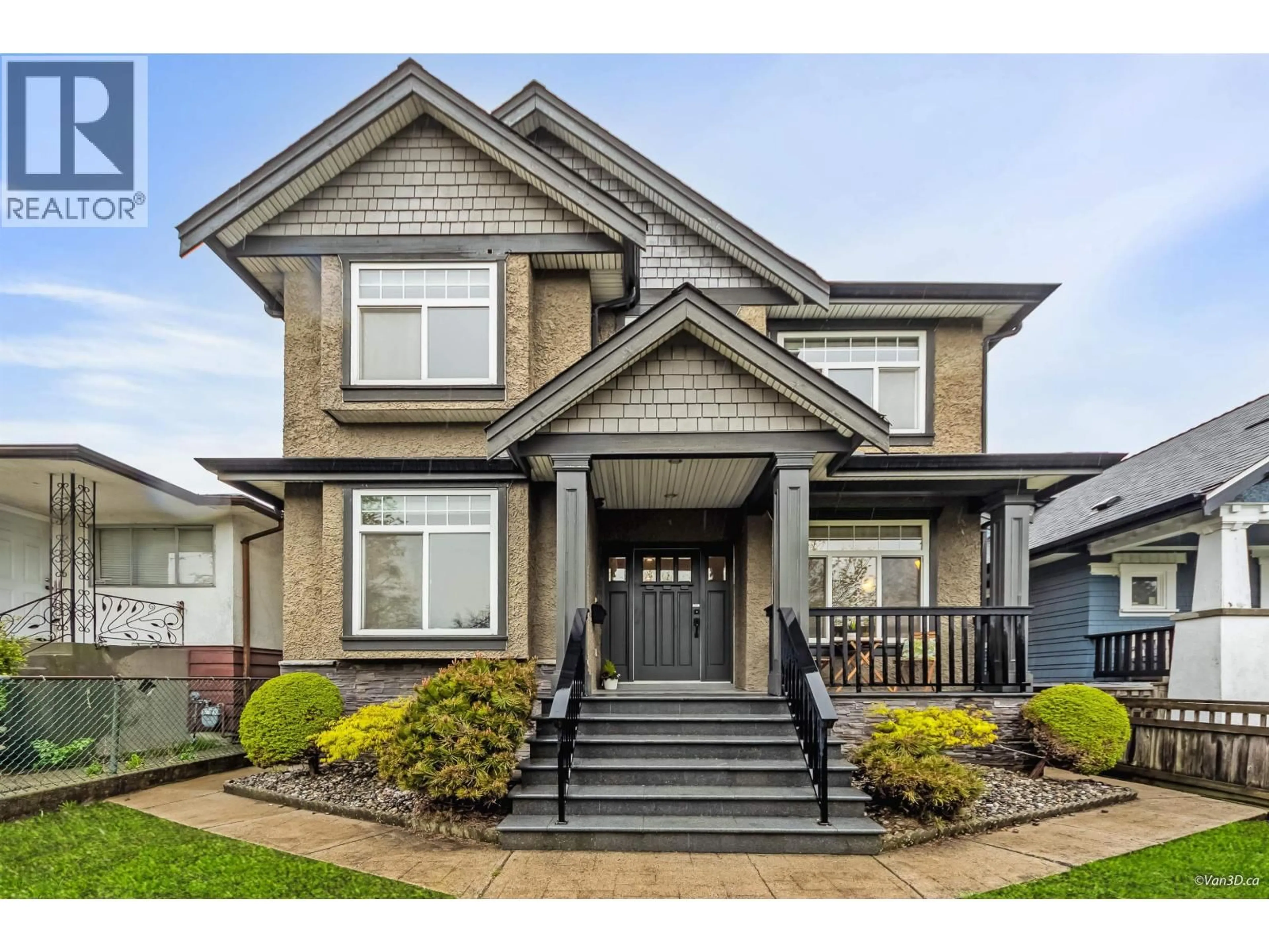 Home with vinyl exterior material, street for 2457 3RD AVENUE, Vancouver British Columbia V5M1G8