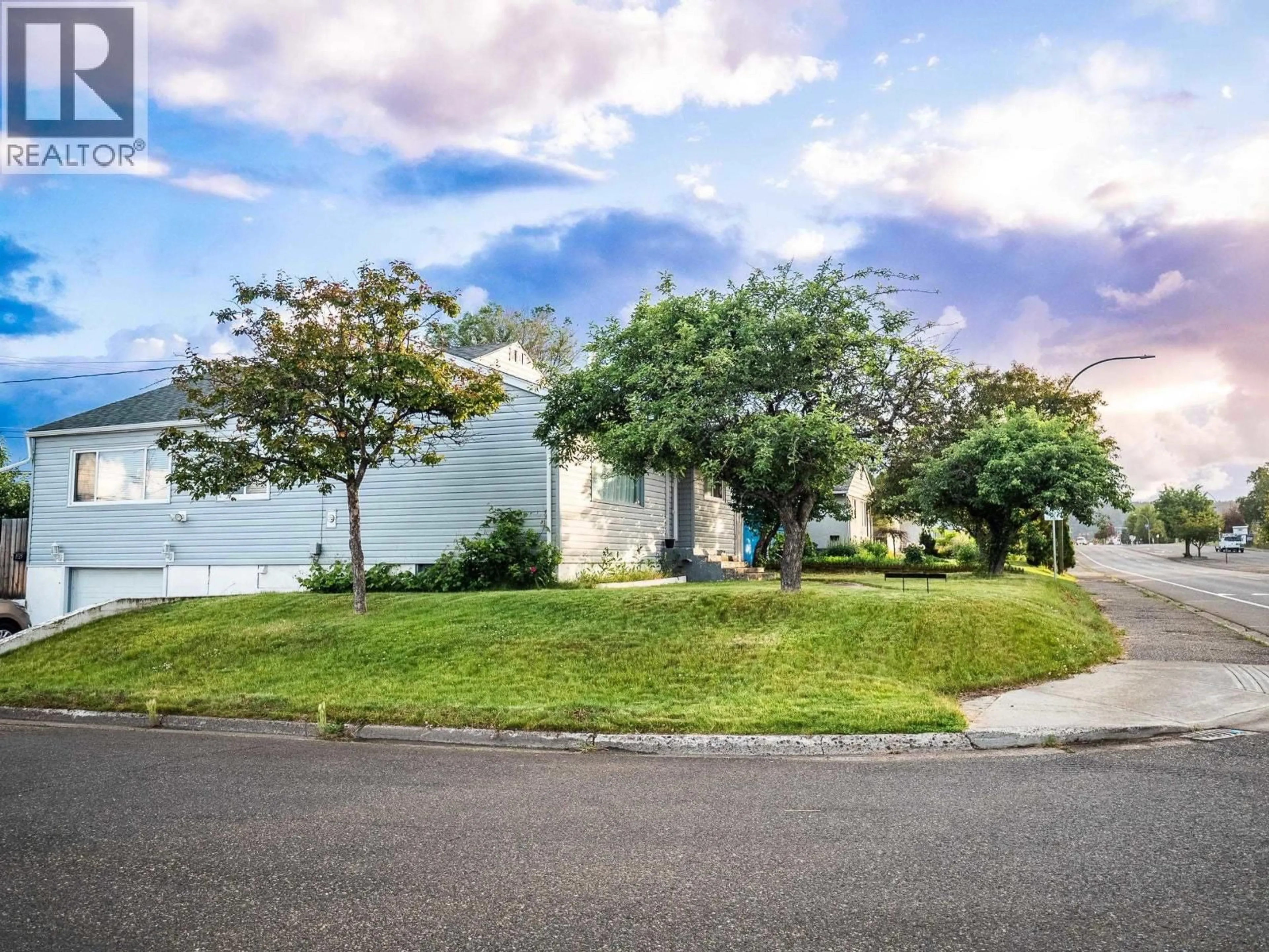 A pic from outside/outdoor area/front of a property/back of a property/a pic from drone, unknown for 1525 EWERT STREET, Prince George British Columbia V2M1S8