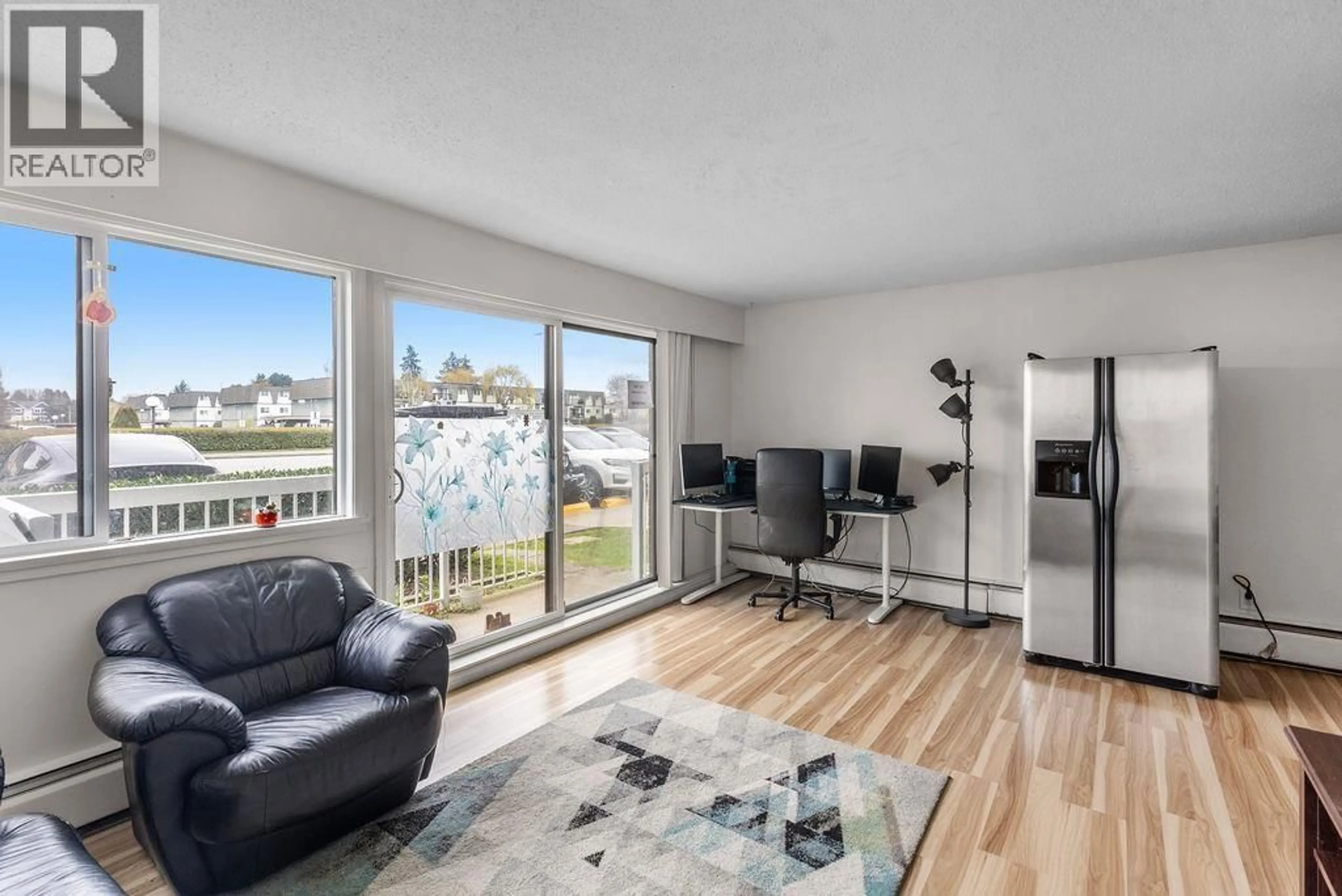 Living room with furniture, unknown for 102 - 8040 RYAN ROAD, Richmond British Columbia V7A2E5