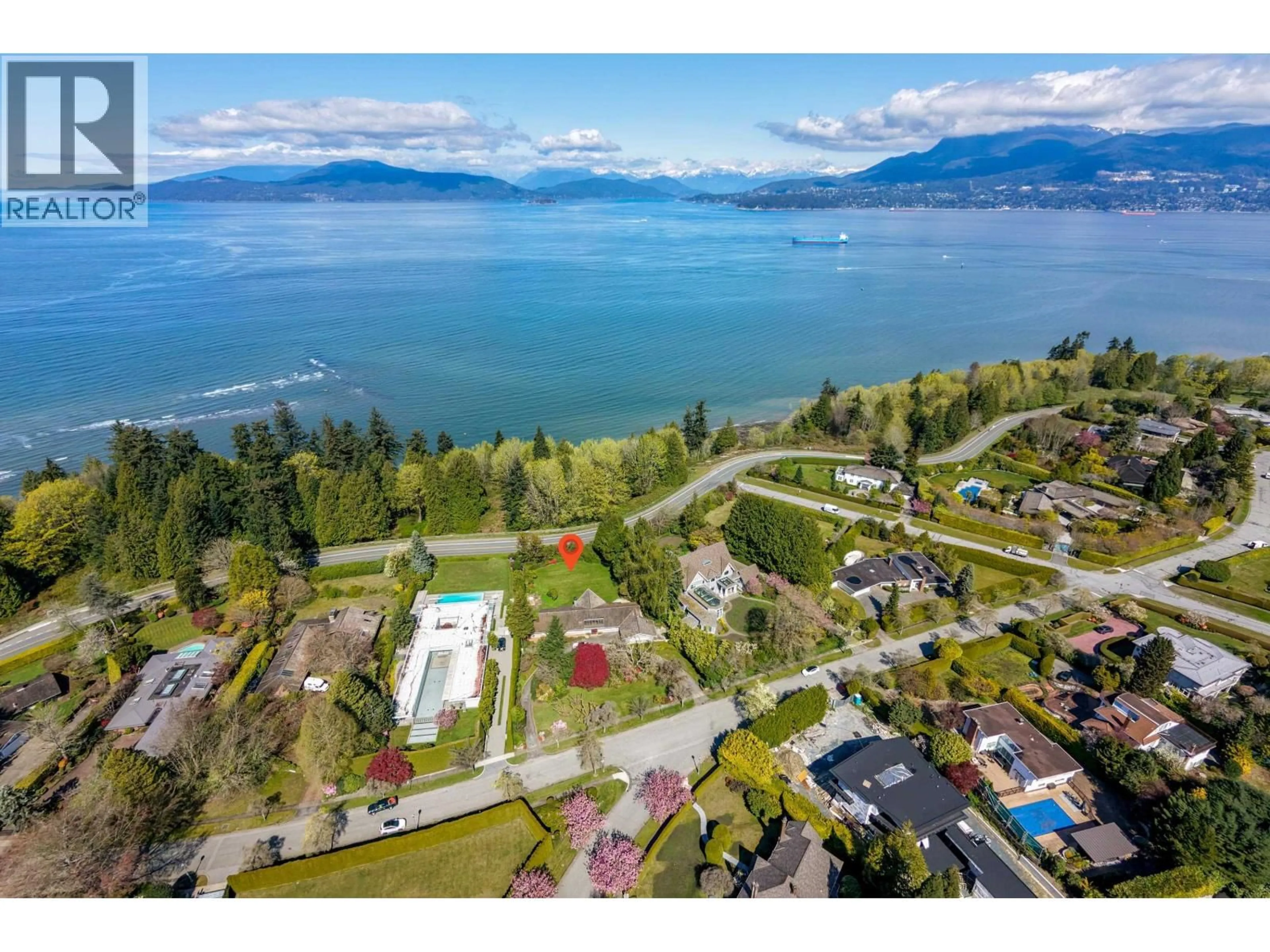 A pic from outside/outdoor area/front of a property/back of a property/a pic from drone, water/lake/river/ocean view for 5985 NEWTON WYND, Vancouver British Columbia V6T1H8