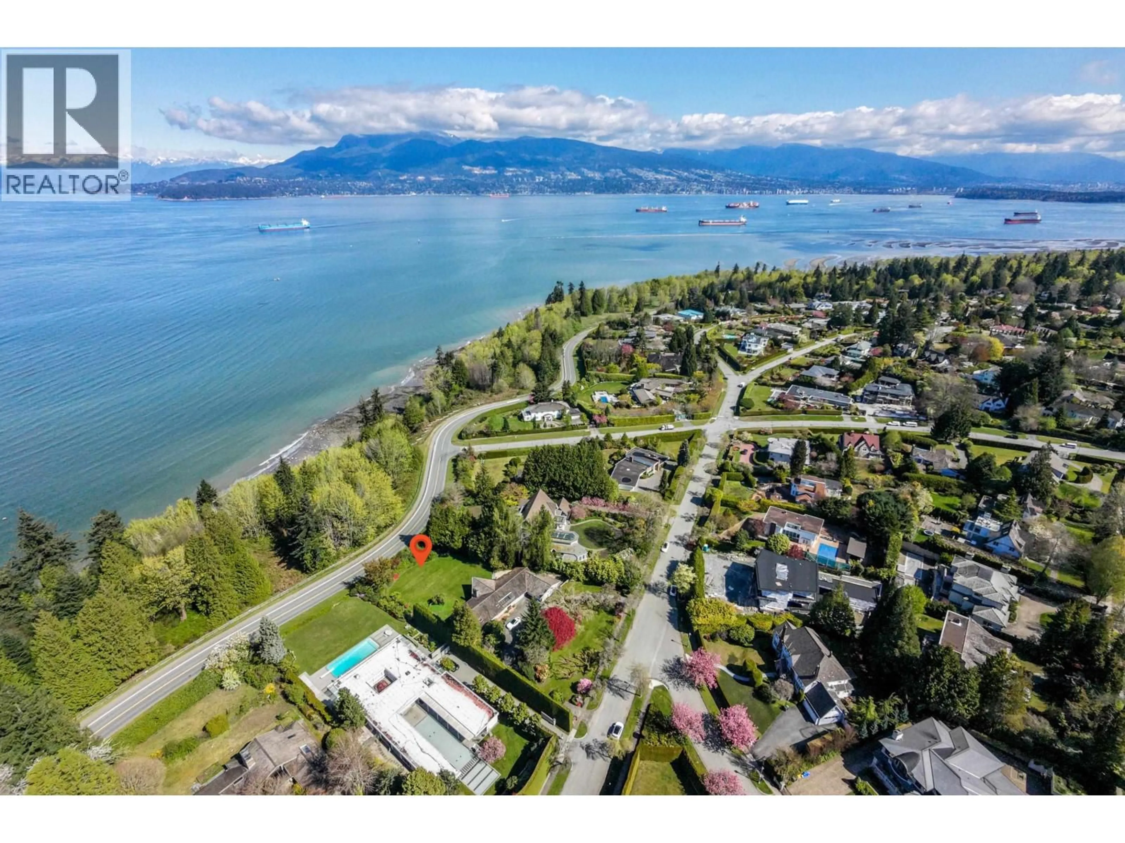 A pic from outside/outdoor area/front of a property/back of a property/a pic from drone, water/lake/river/ocean view for 5985 NEWTON WYND, Vancouver British Columbia V6T1H8