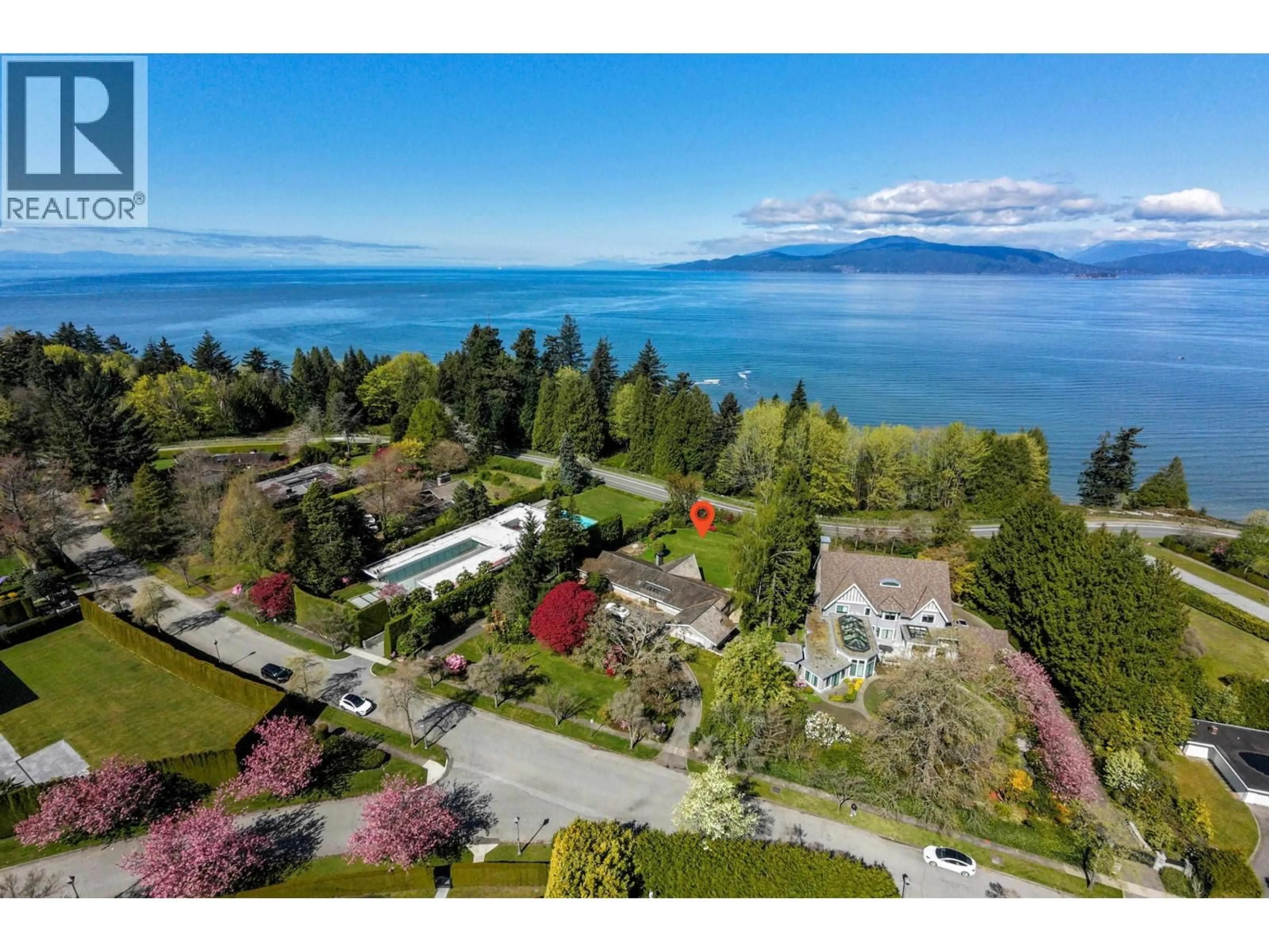 A pic from outside/outdoor area/front of a property/back of a property/a pic from drone, water/lake/river/ocean view for 5985 NEWTON WYND, Vancouver British Columbia V6T1H8
