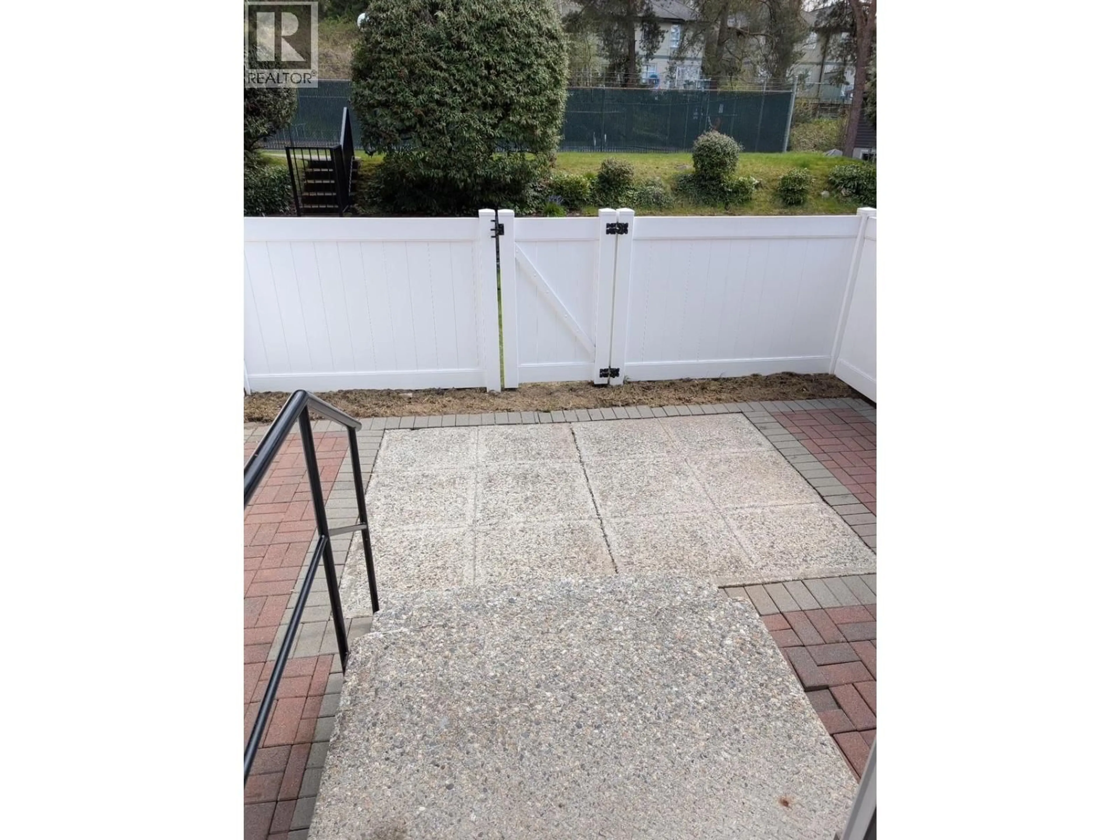 Patio, street for 25 - 315 SCHOOLHOUSE STREET, Coquitlam British Columbia V3K5P4