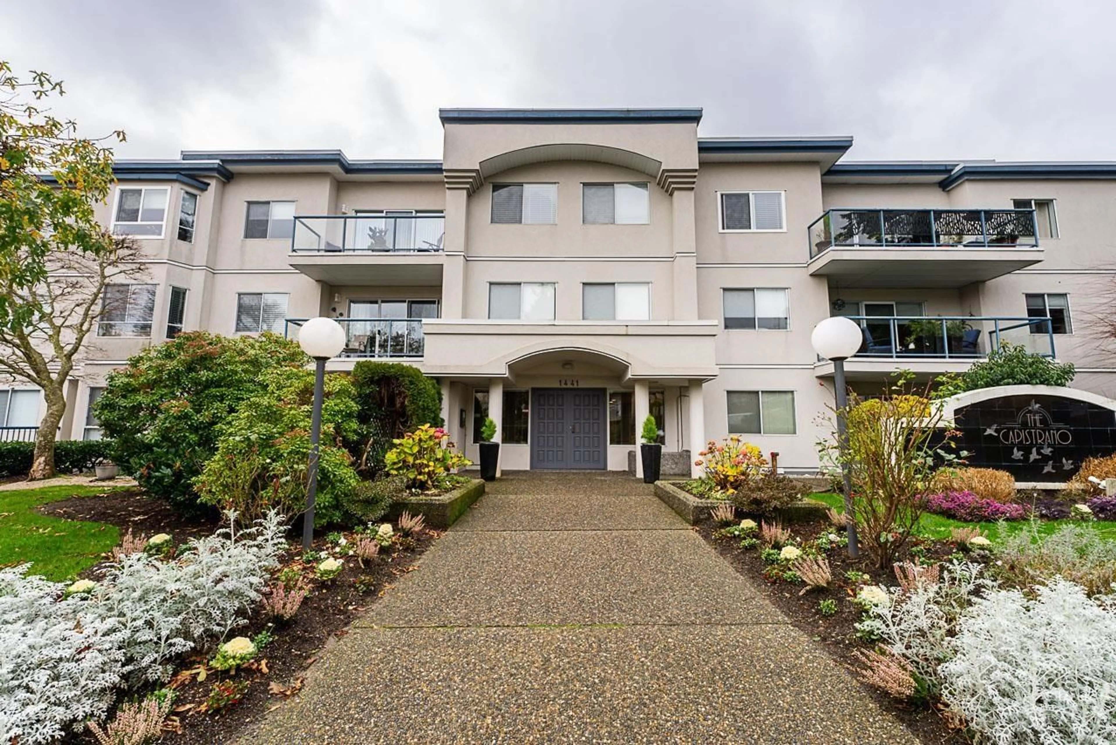Unknown for 104 - 1441 BLACKWOOD STREET, White Rock British Columbia V4B3V6