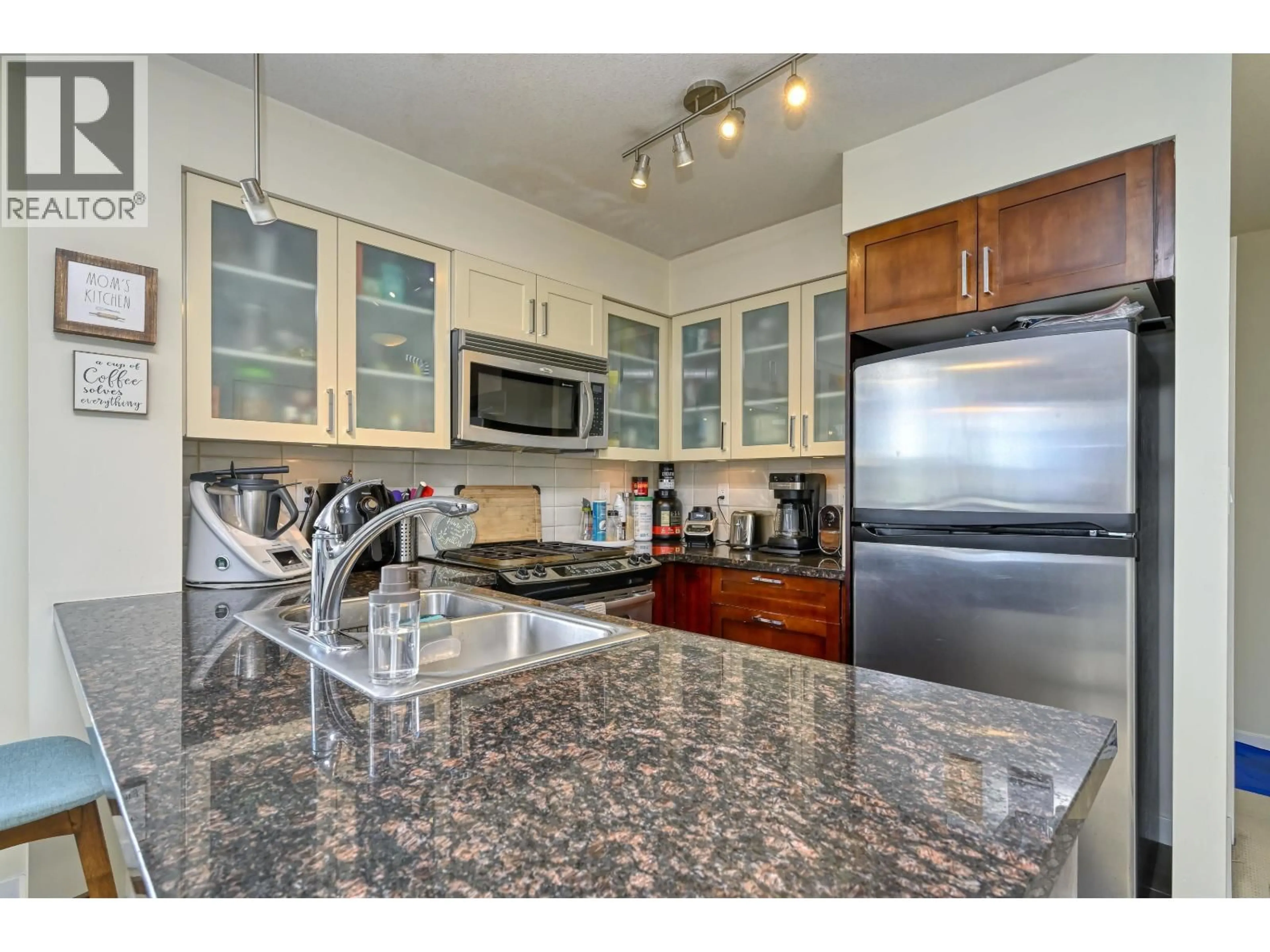 Unknown for 1307 - 1 RENAISSANCE SQUARE, New Westminster British Columbia V3M0B6