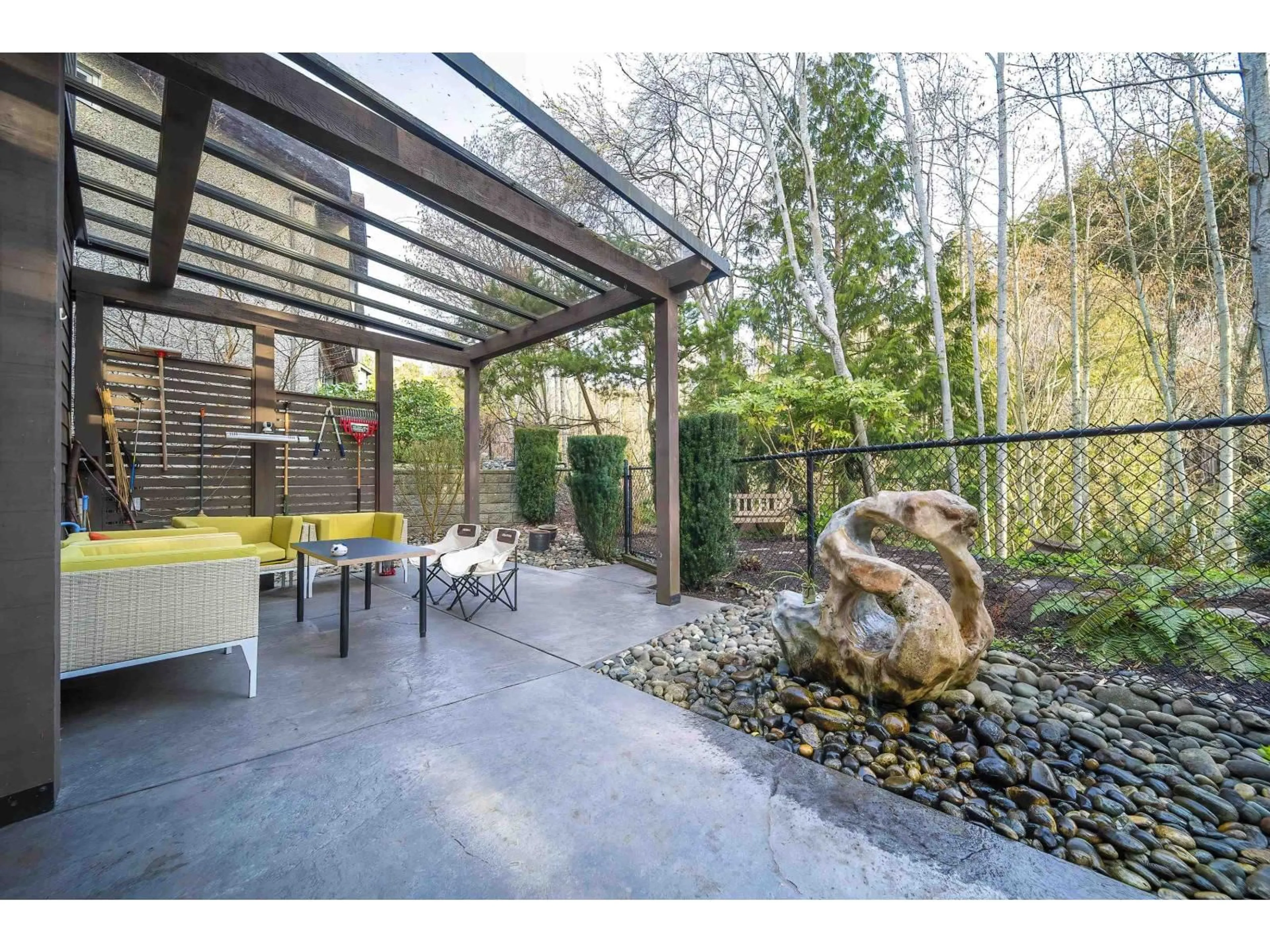 Patio, street for 14533 MAGDALEN AVENUE, White Rock British Columbia V4B2X5