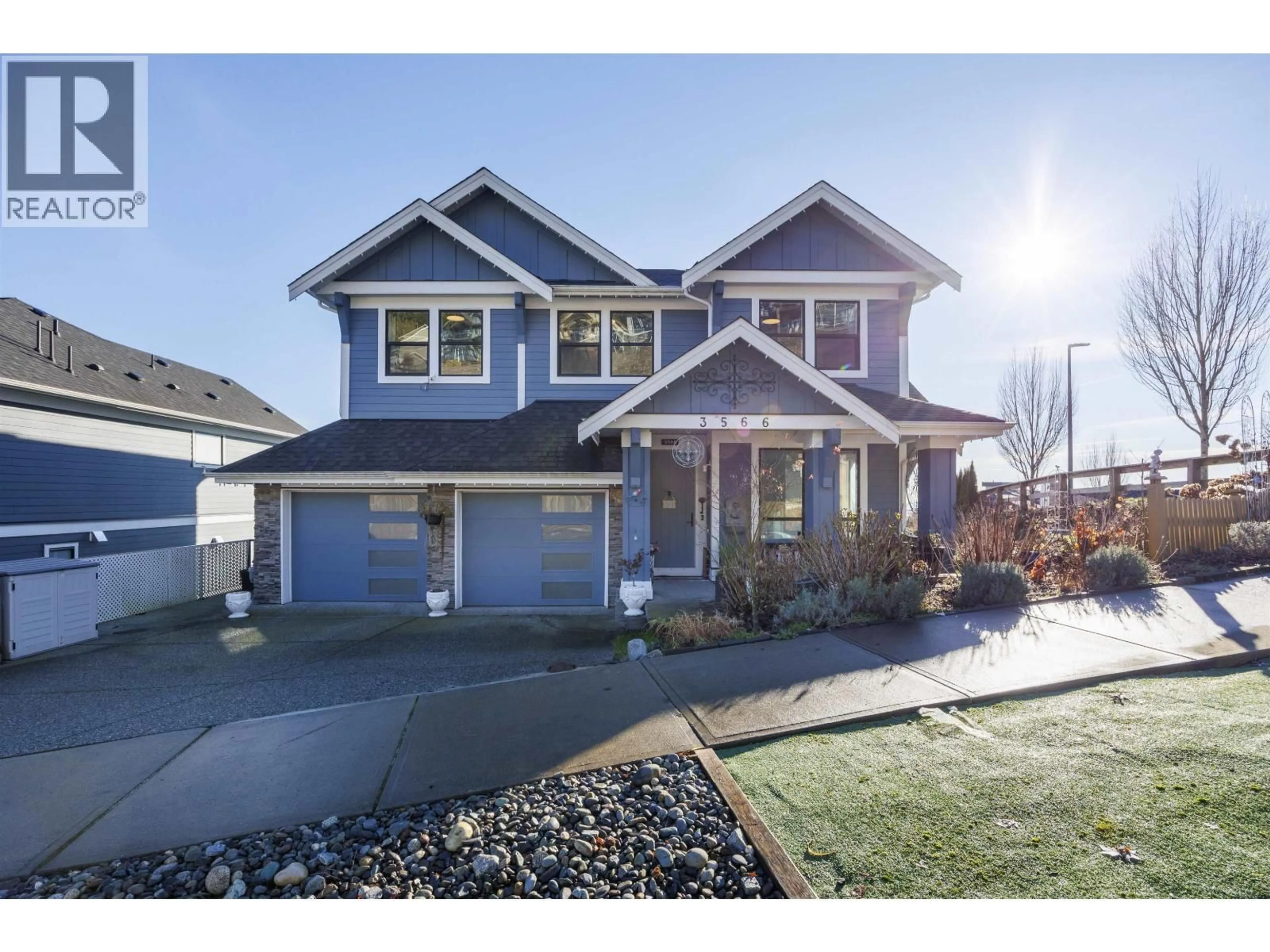 Home with vinyl exterior material, street for 3566 HARPER ROAD, Coquitlam British Columbia V3E0M3