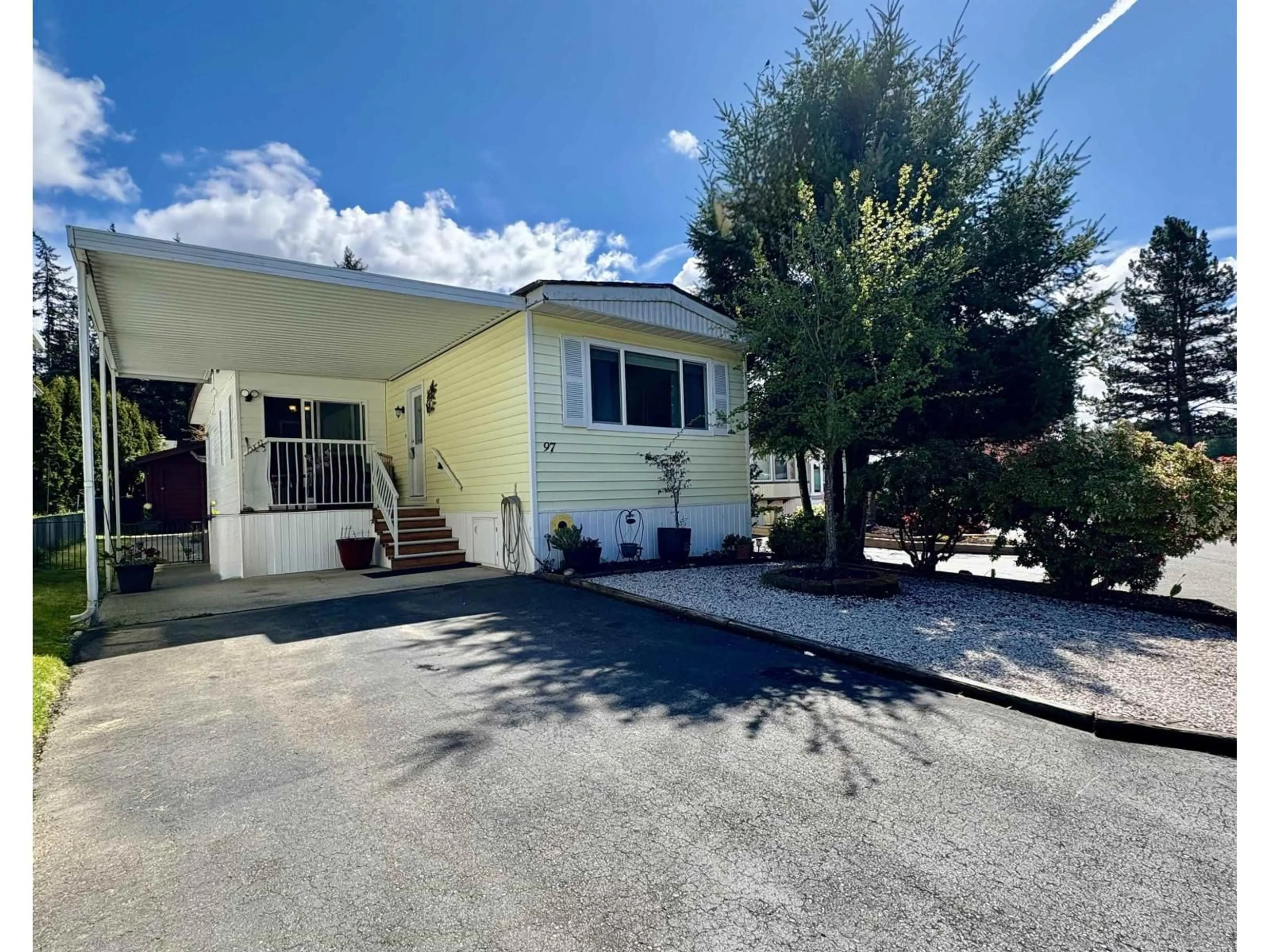 A pic from outside/outdoor area/front of a property/back of a property/a pic from drone, street for 97 - 2315 198 STREET, Langley British Columbia V2Z1Z1