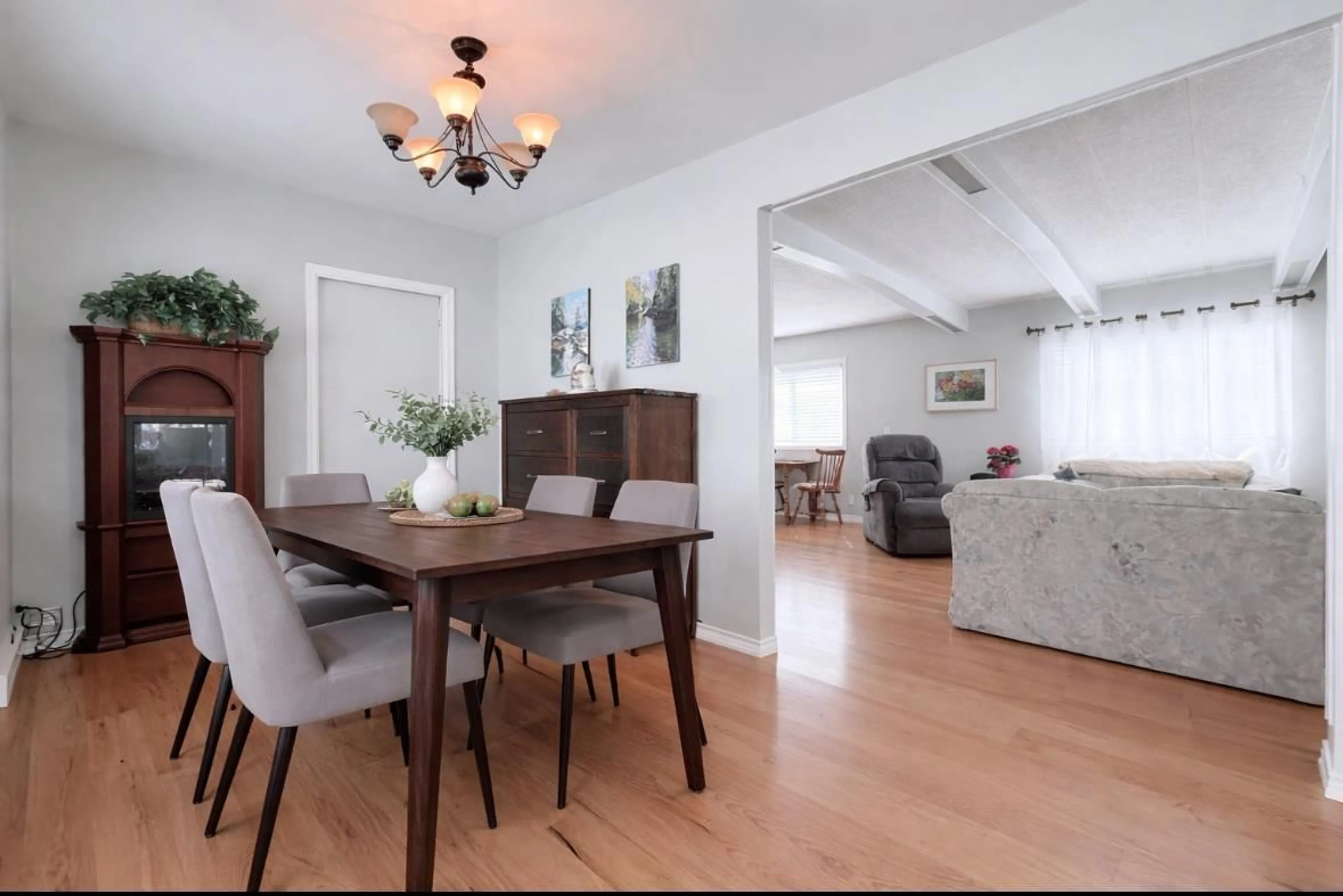 Dining room, wood/laminate floor for 97 - 2315 198 STREET, Langley British Columbia V2Z1Z1