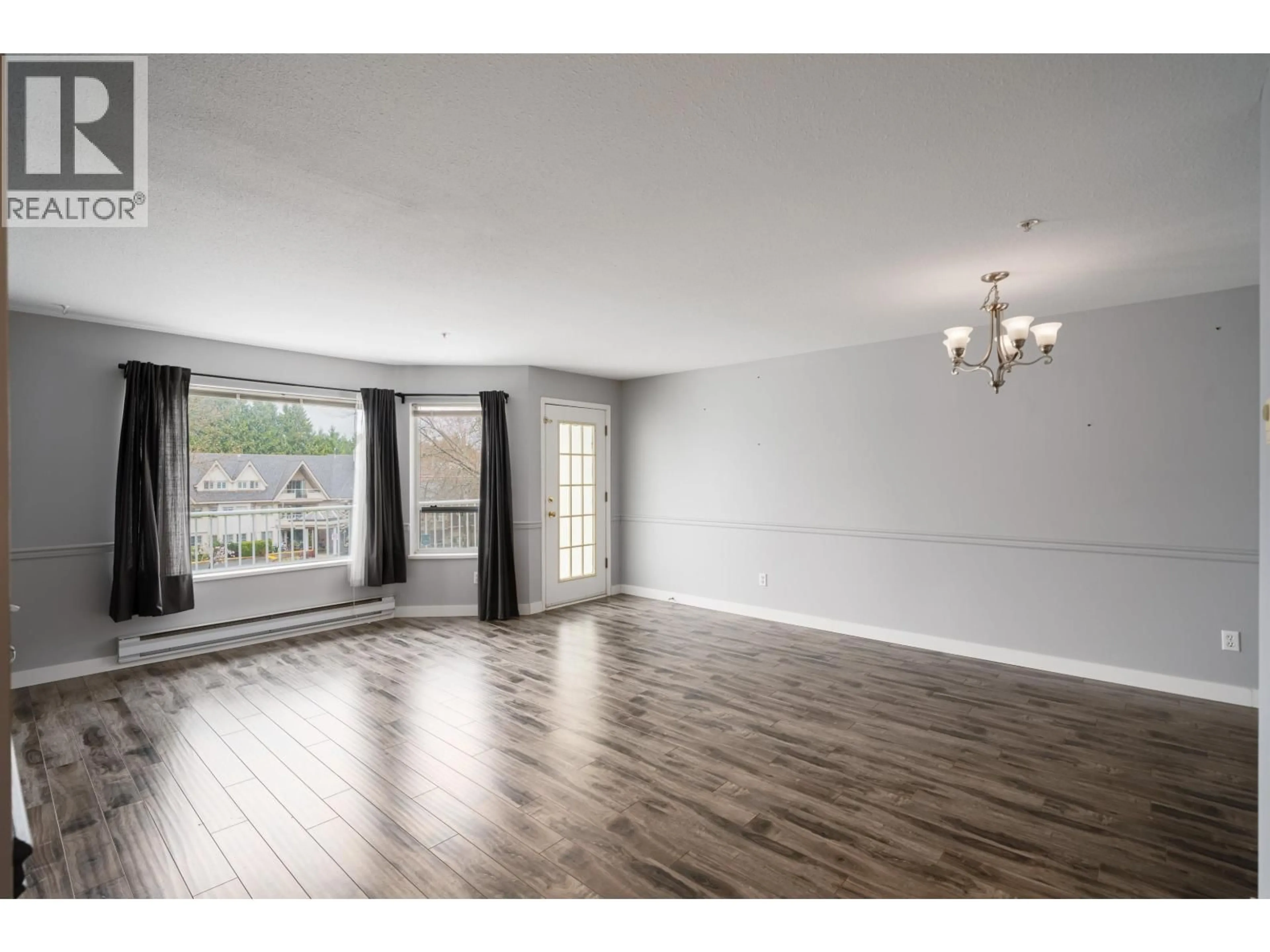 A pic of a room for 317 - 19236 FORD ROAD, Pitt Meadows British Columbia V3Y2K1