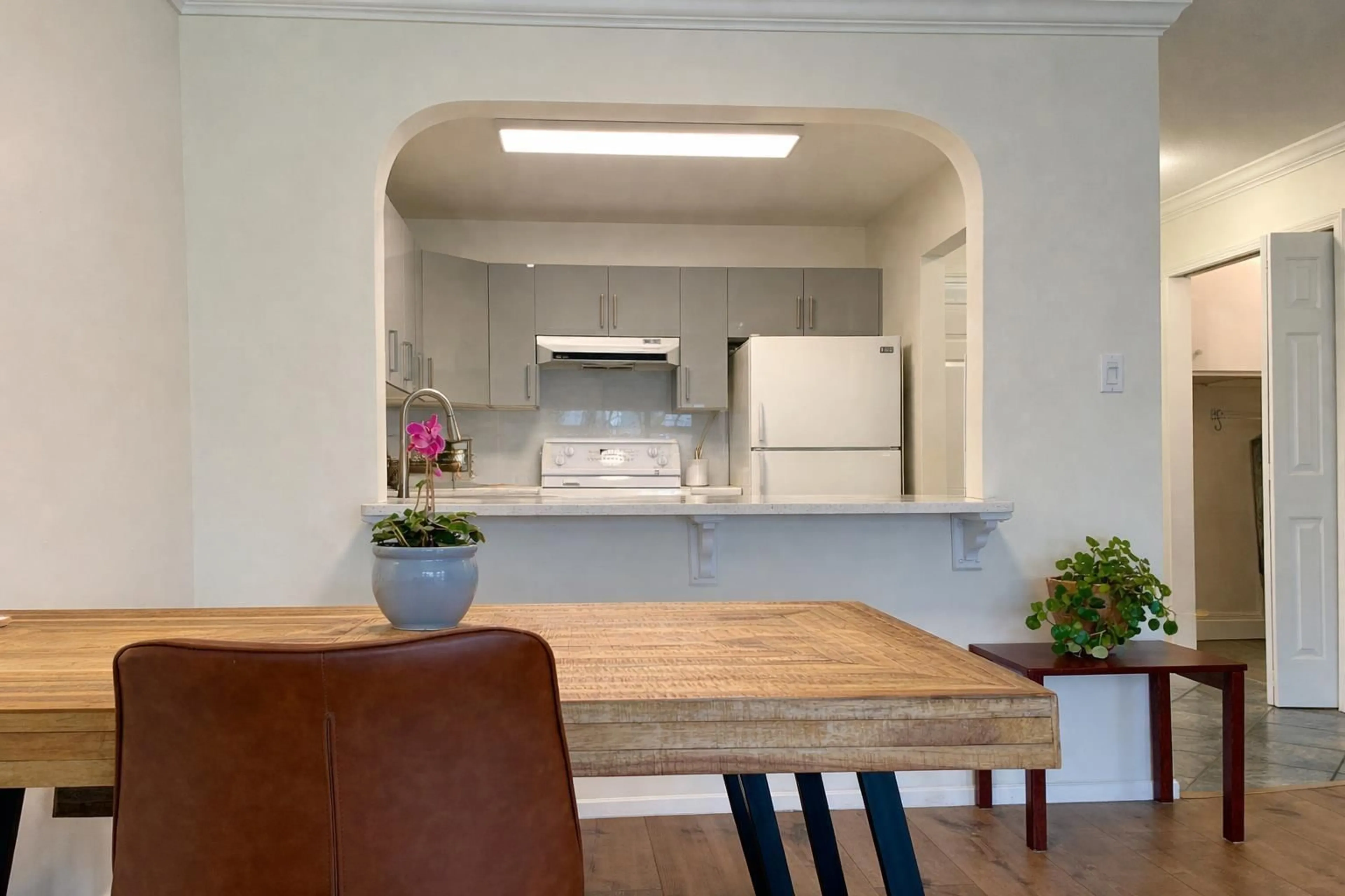 Unknown for 203 - 1273 MERKLIN STREET, White Rock British Columbia V4B4B8