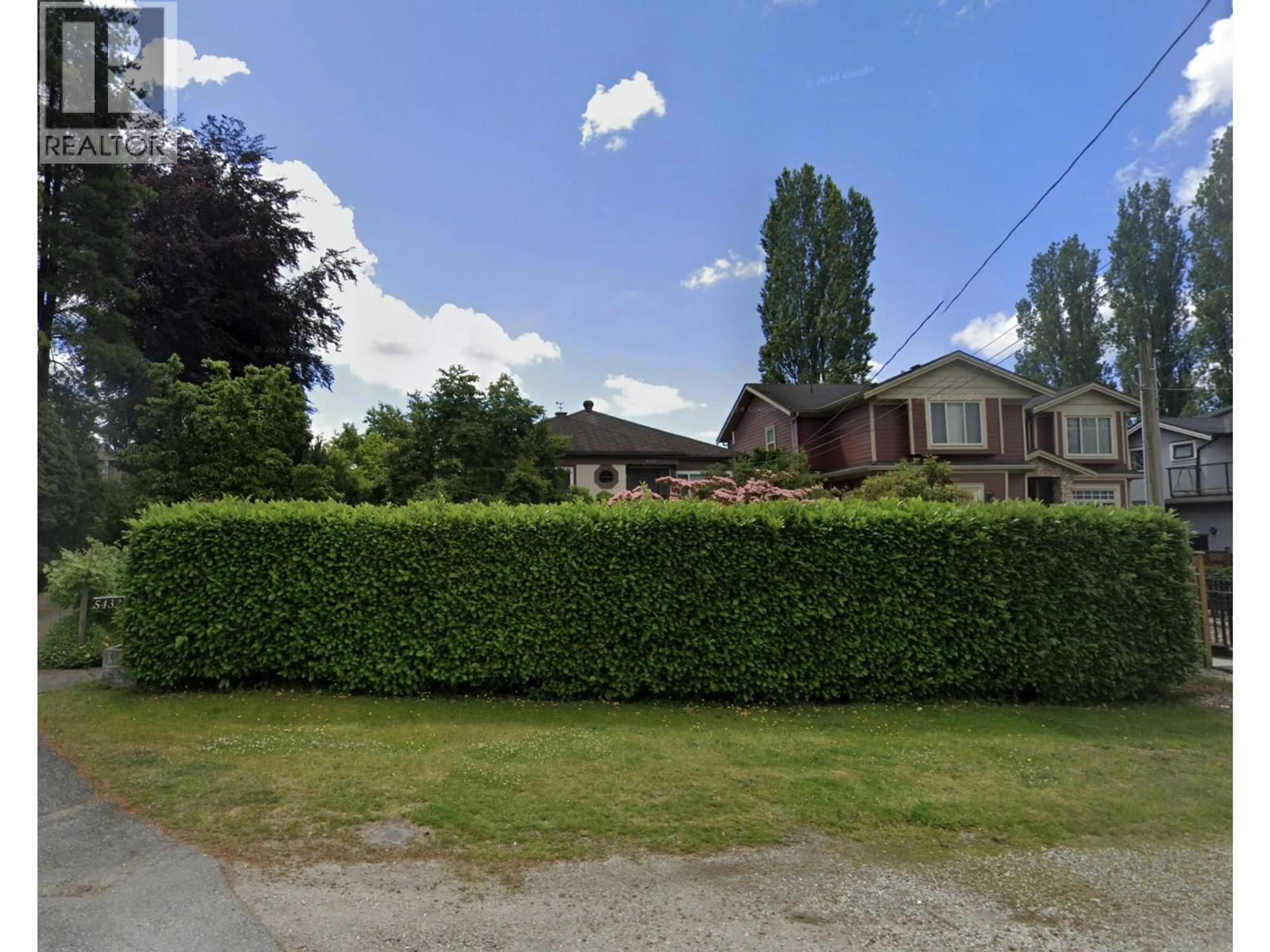 A pic from outside/outdoor area/front of a property/back of a property/a pic from drone, street for 5432 LAUREL STREET, Burnaby British Columbia V5G1N2