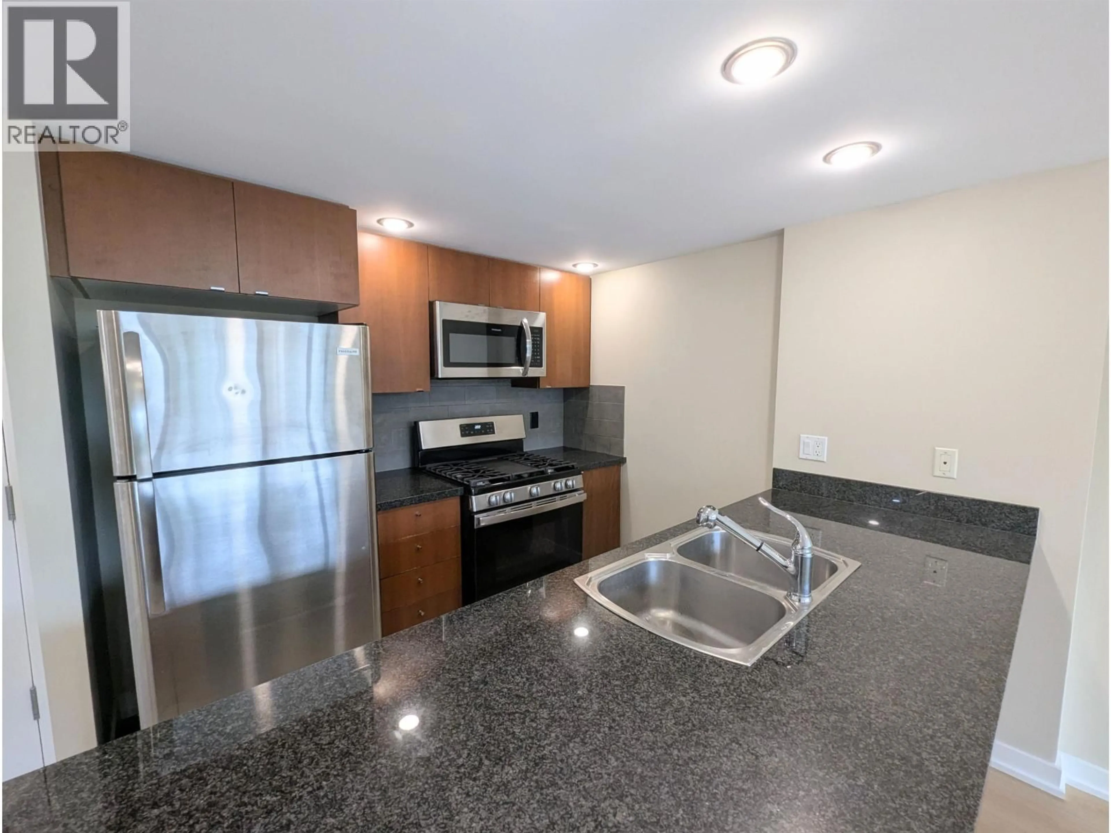 Standard kitchen, unknown for 306 - 9188 HEMLOCK DRIVE, Richmond British Columbia V6Y4J7