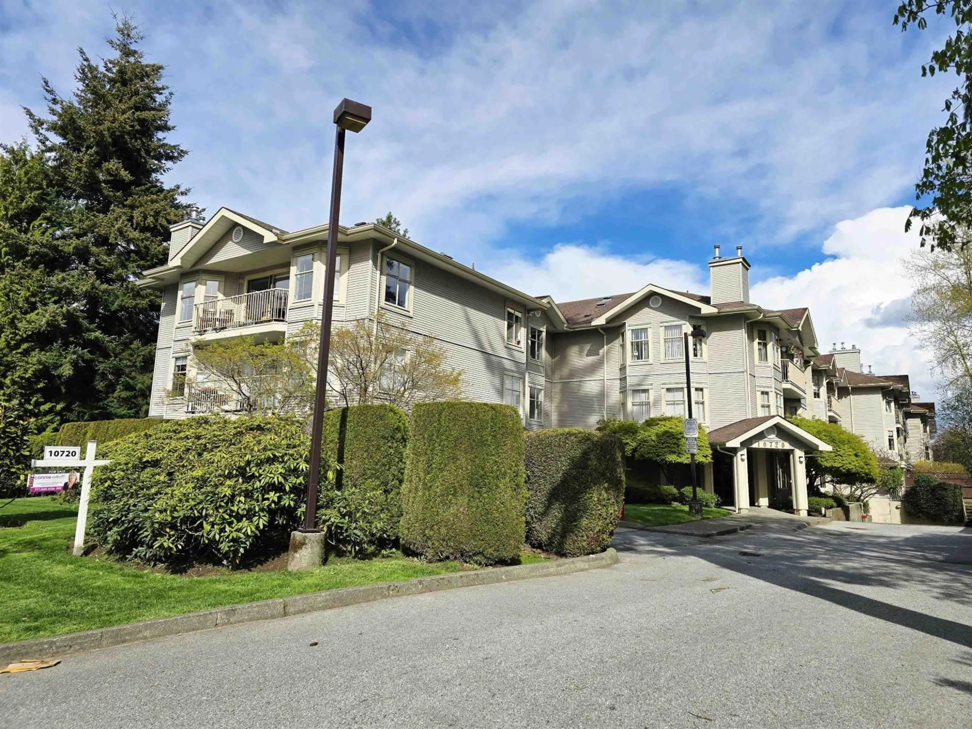 Unknown for 106 - 10720 138 STREET, Surrey British Columbia V3T4K5