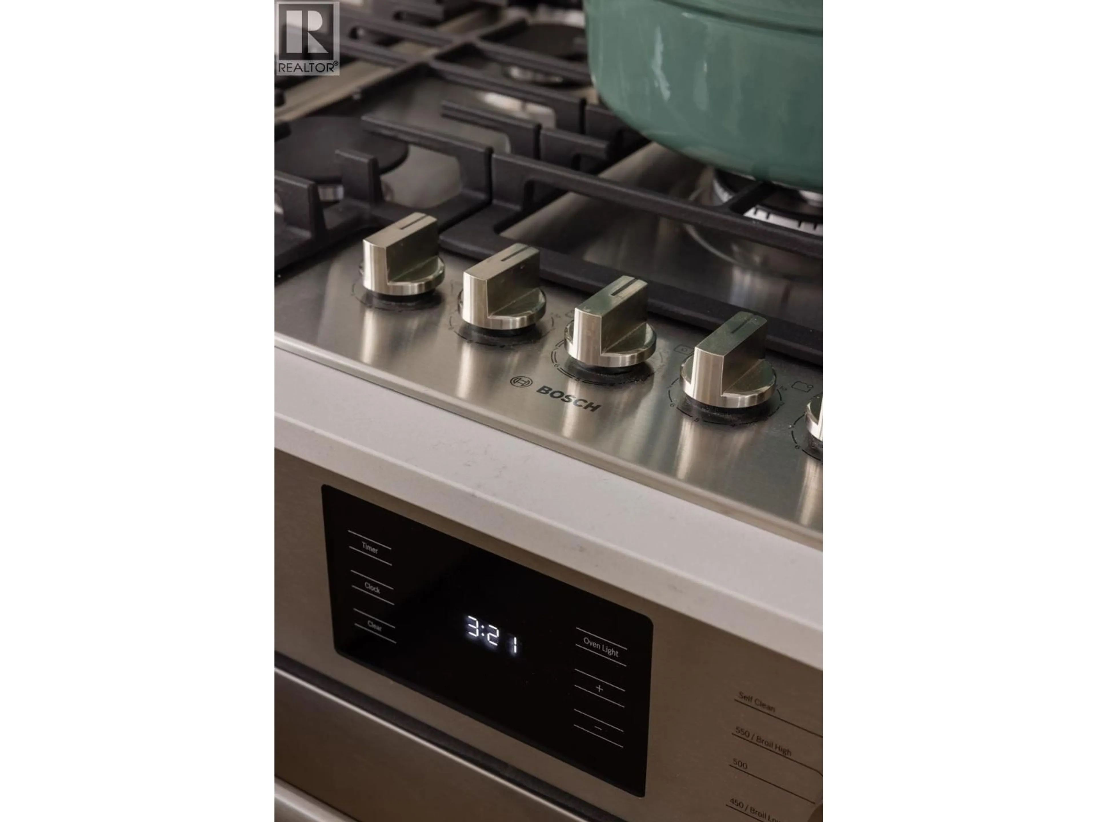 Kitchen with laundary machines, unknown for 102 - 342 MOUNTAIN HIGHWAY, North Vancouver British Columbia V7J2K8