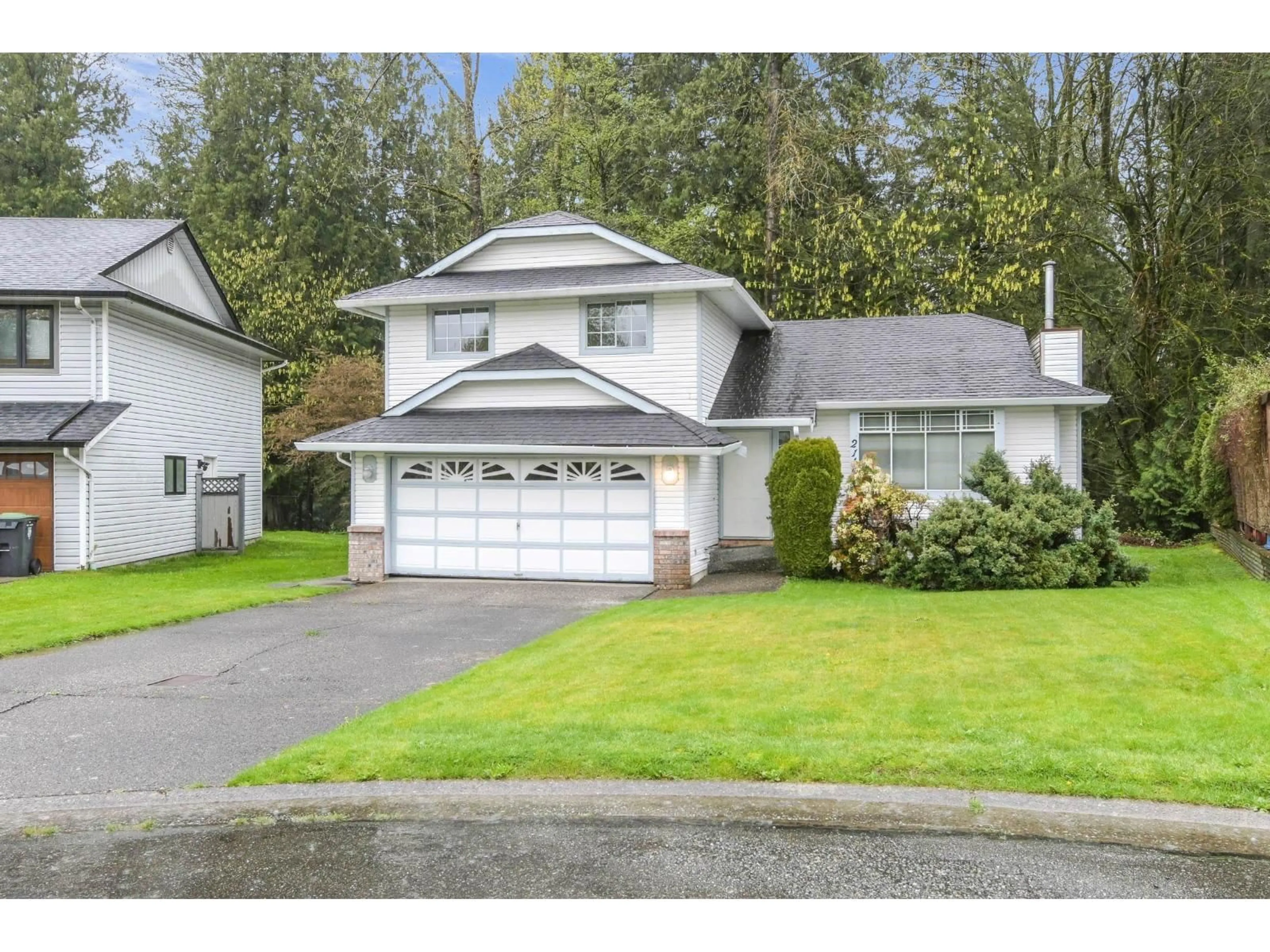 Home with vinyl exterior material, street for 21491 90 AVENUE, Langley British Columbia V1M1Z2