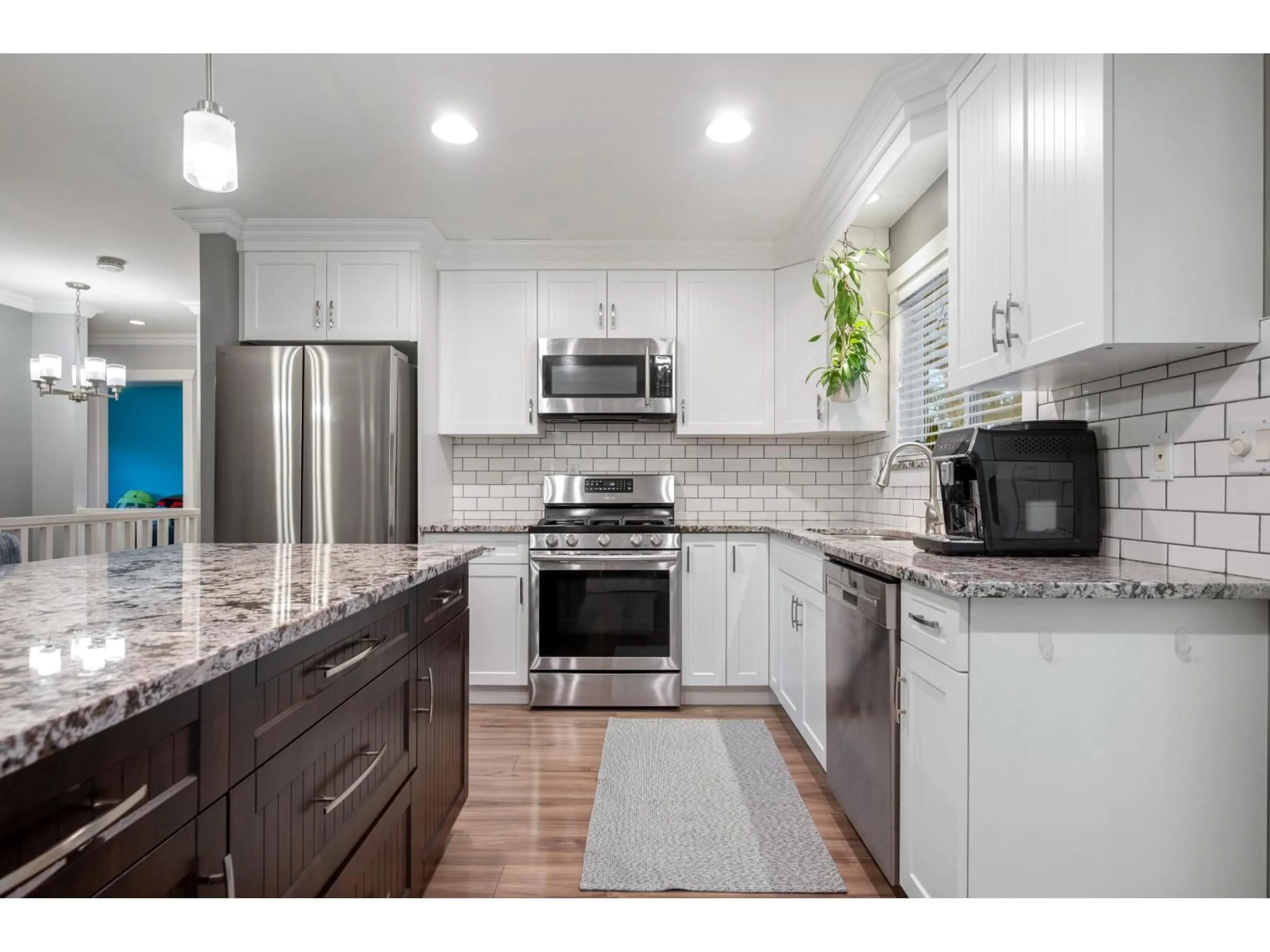 Open concept kitchen, ceramic/tile floor for 2630 WILDWOOD DRIVE, Langley British Columbia V2Y1C5