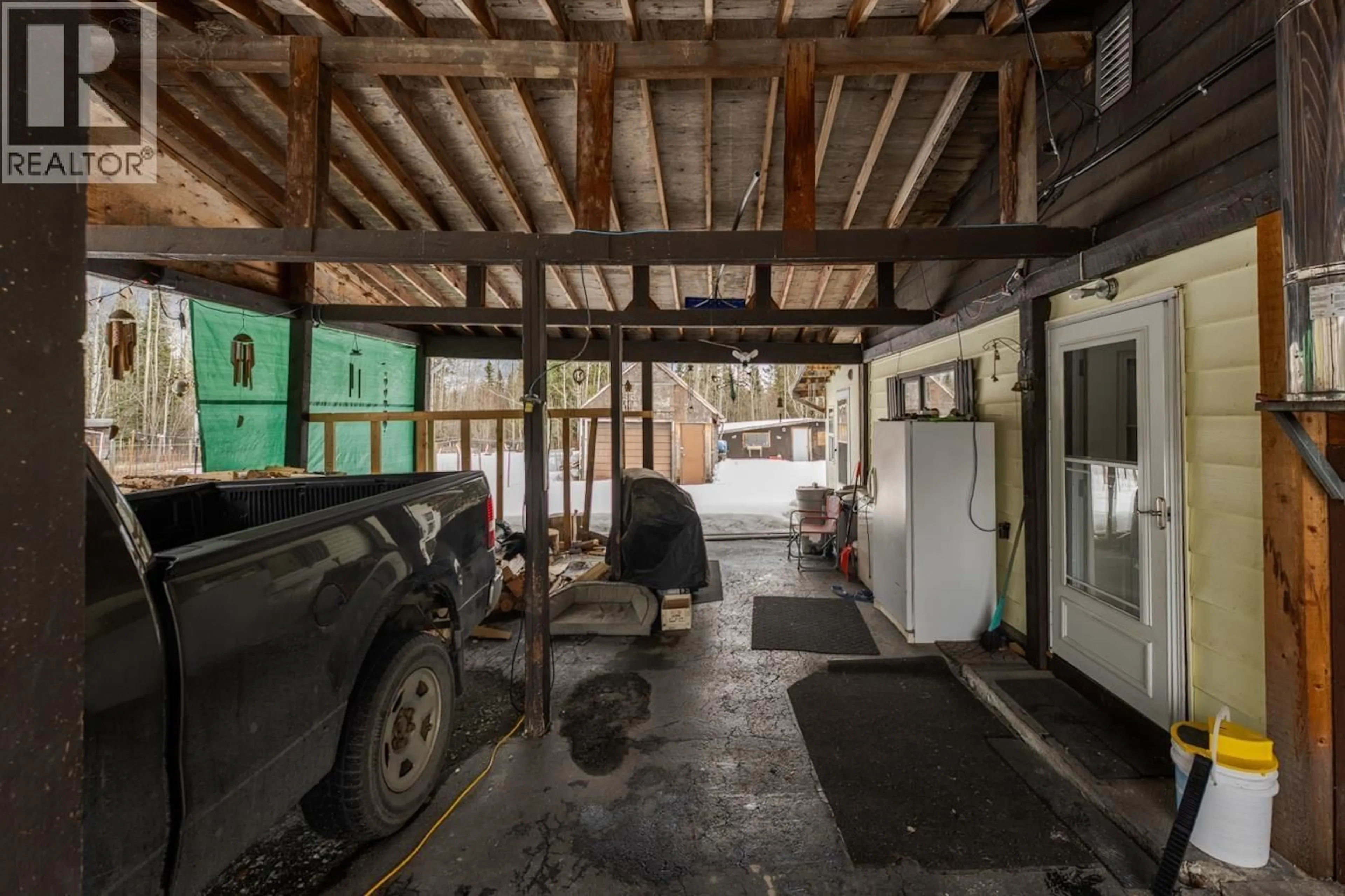 Indoor garage for 20770 CARIBOO HIGHWAY, Prince George British Columbia V2N6A4