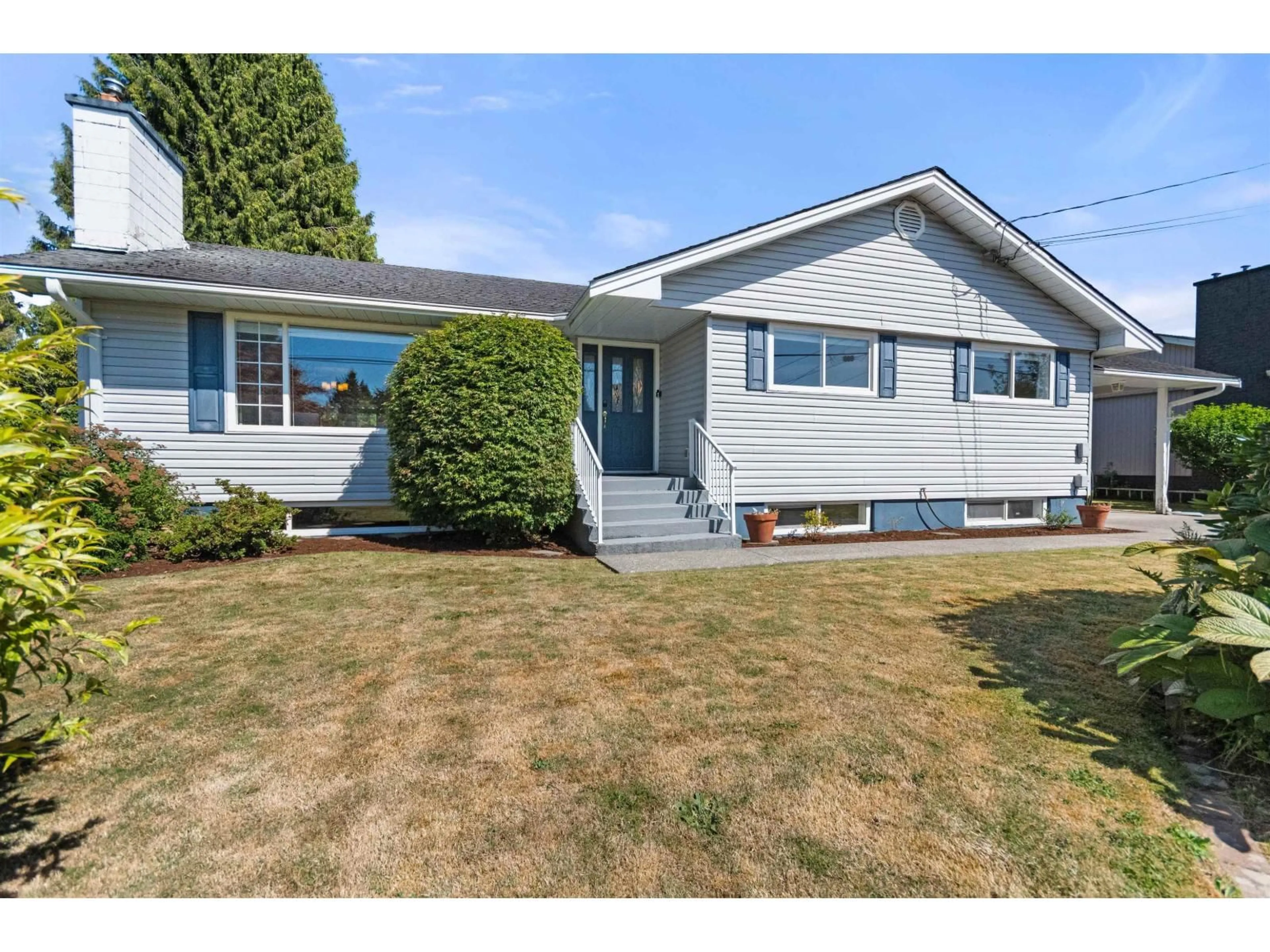Home with vinyl exterior material, street for 10070 BONAVISTA STREET, Chilliwack British Columbia V2P5B9