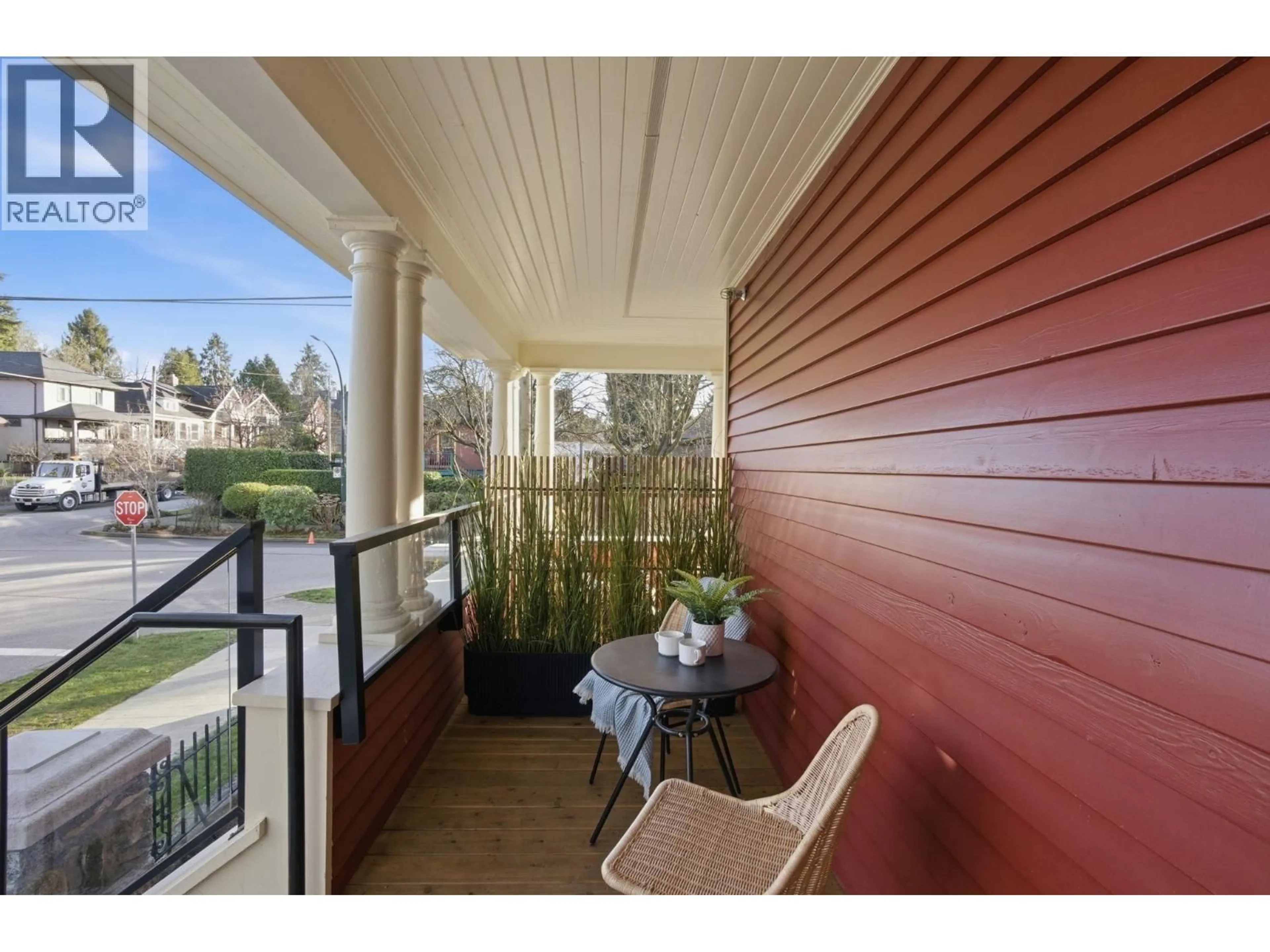 Patio, street for 1081 SEMLIN DRIVE, Vancouver British Columbia V5L2N6