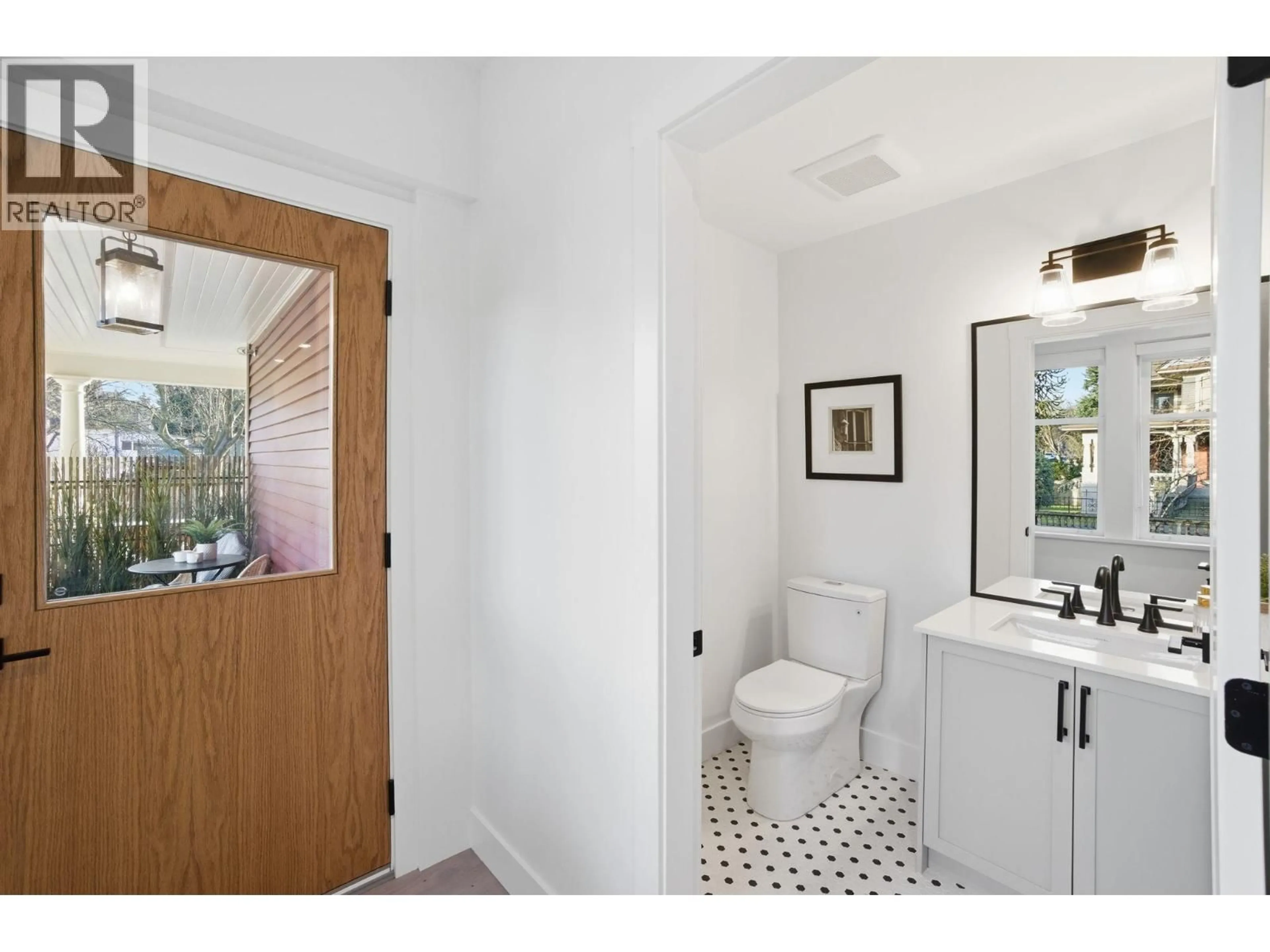 Standard bathroom, ceramic/tile floor for 1081 SEMLIN DRIVE, Vancouver British Columbia V5L2N6