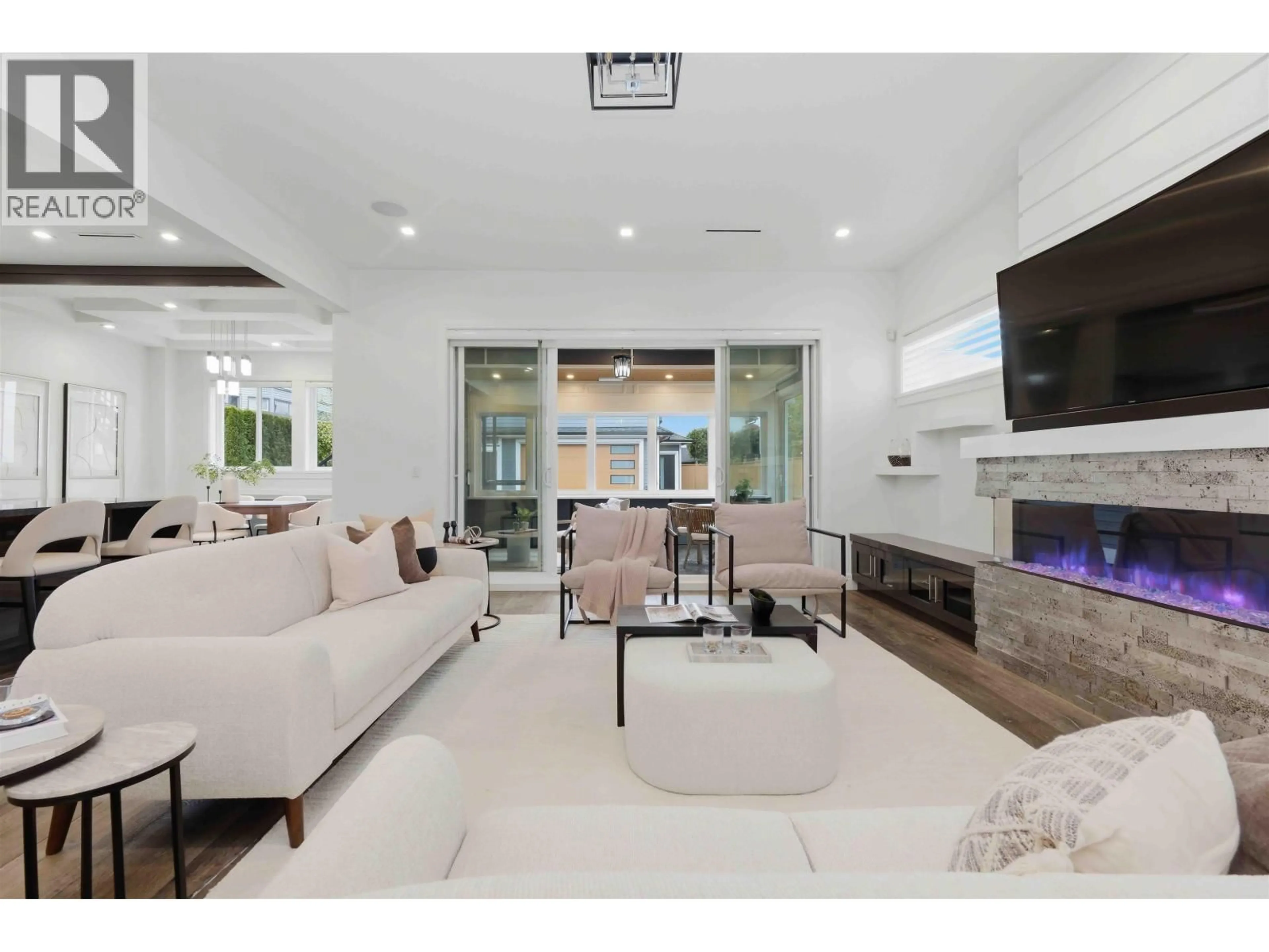 Living room with furniture, unknown for 4929 53 STREET, Ladner British Columbia V4K2Z3