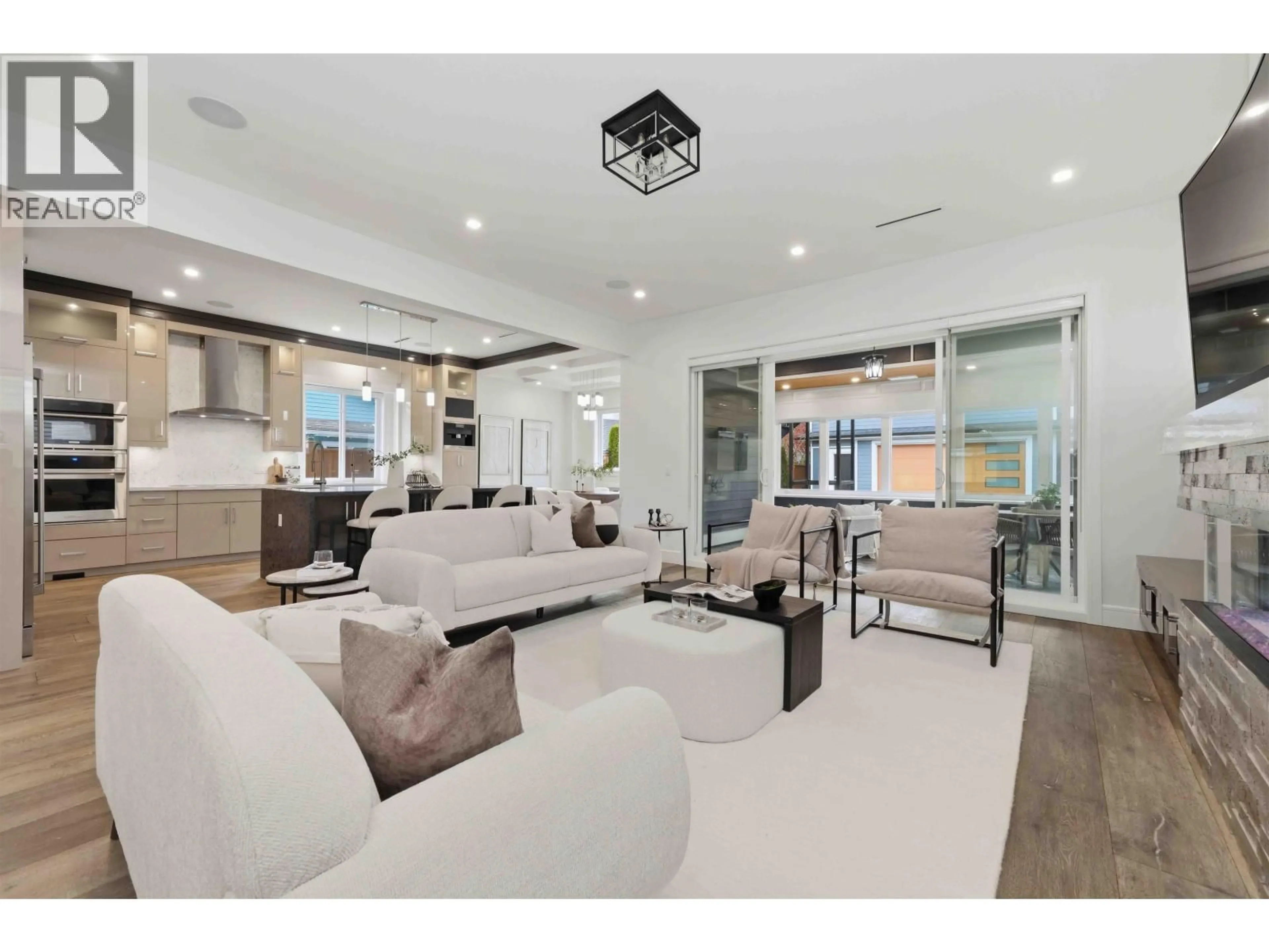 Living room with furniture, unknown for 4929 53 STREET, Ladner British Columbia V4K2Z3