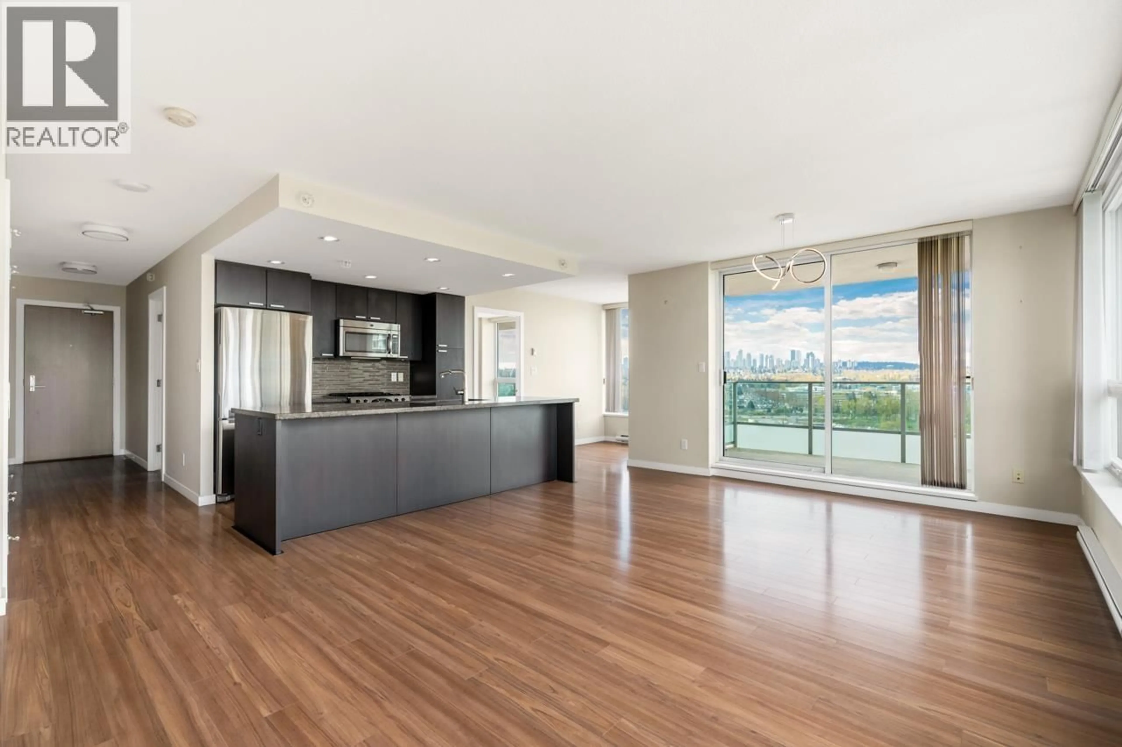 Open concept kitchen, unknown for 1703 - 2232 DOUGLAS ROAD, Burnaby British Columbia V5C0G9