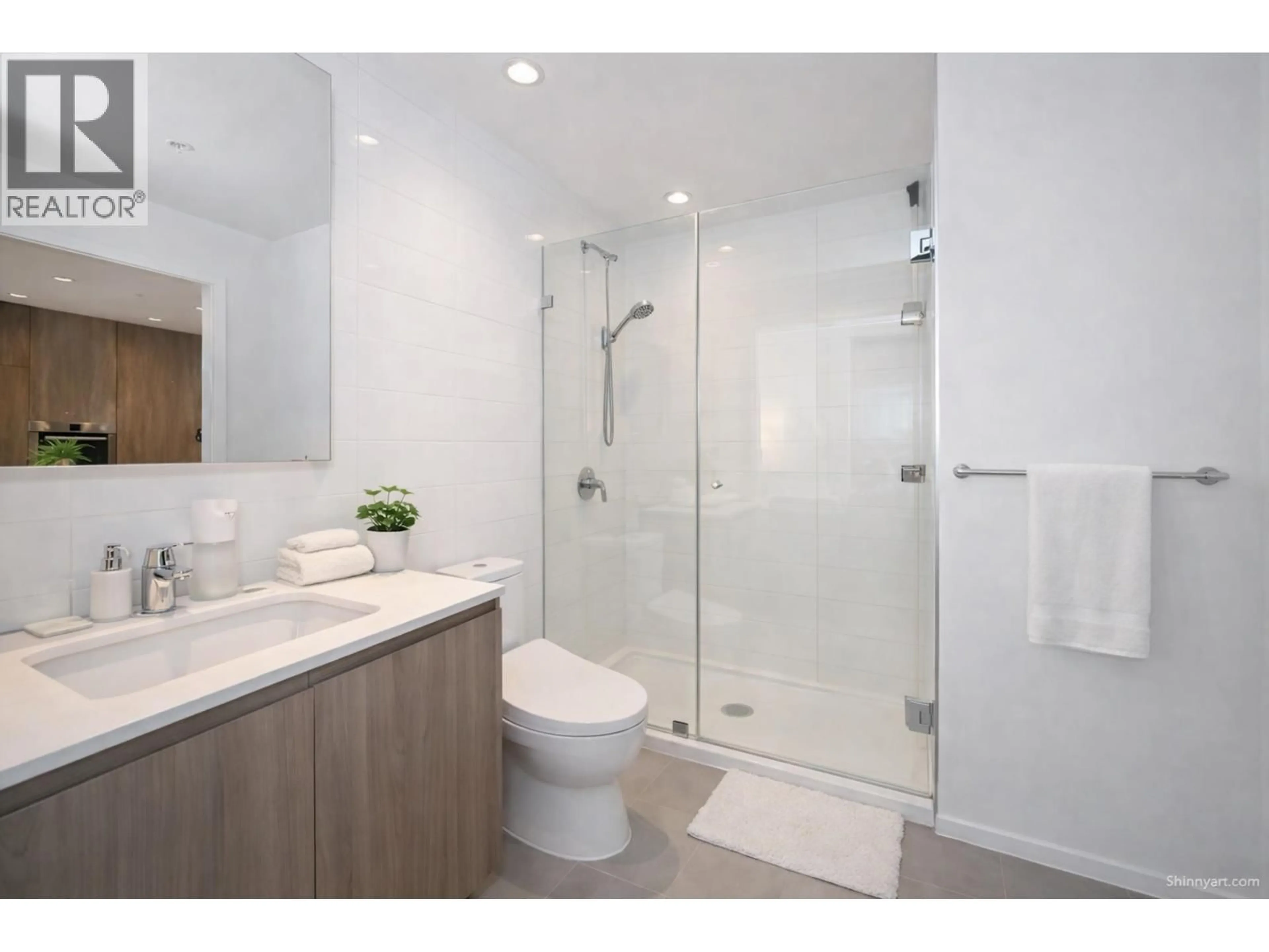 Standard bathroom, ceramic/tile floor for 1911 - 4650 BRENTWOOD BOULEVARD, Burnaby British Columbia V5C0M3
