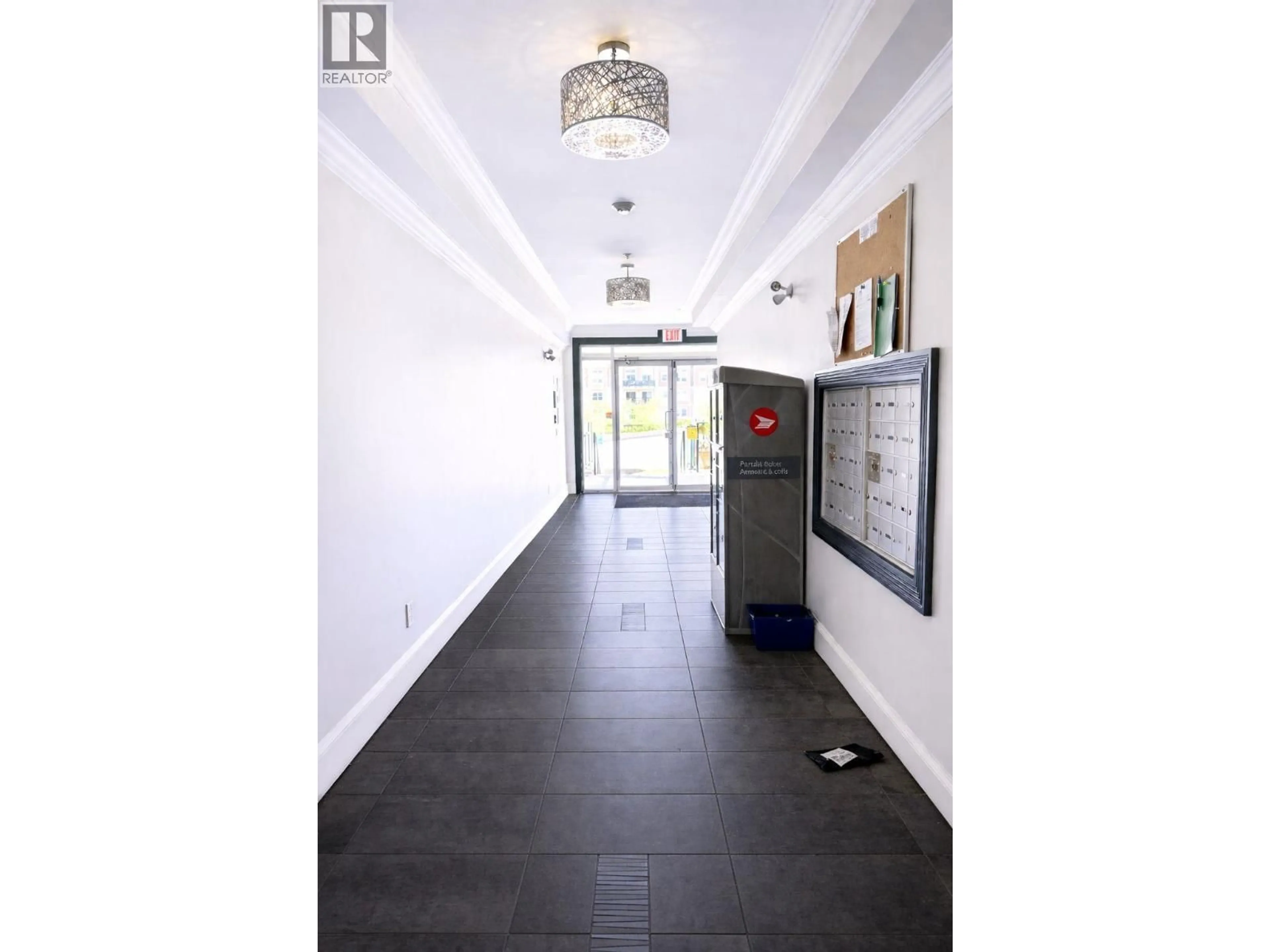 Indoor foyer for 103 - 11566 224 STREET, Maple Ridge British Columbia V2X9C9