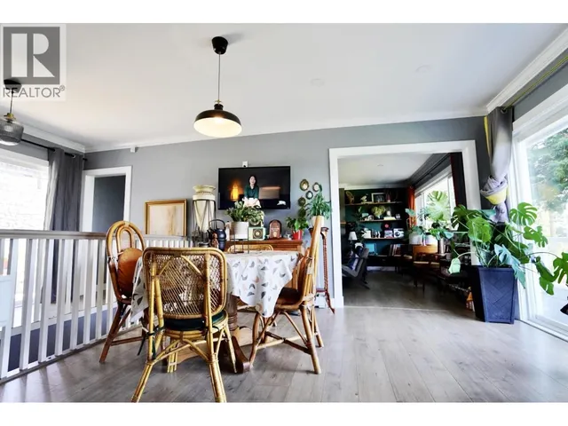 1215 NEPAL CRESCENT, West Vancouver 4