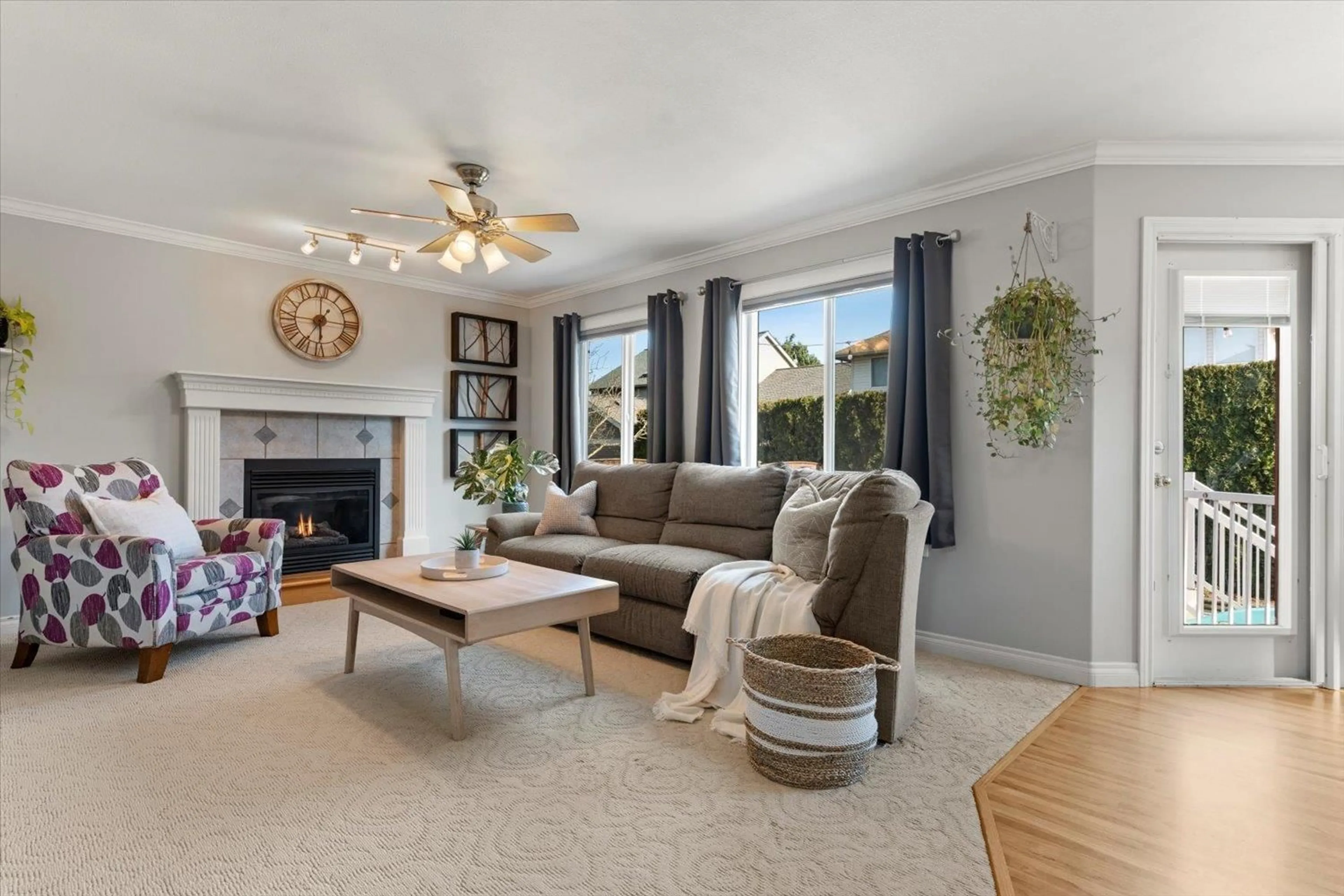 Living room with furniture, unknown for 5798 CARTER ROAD, Chilliwack British Columbia V2R3K1