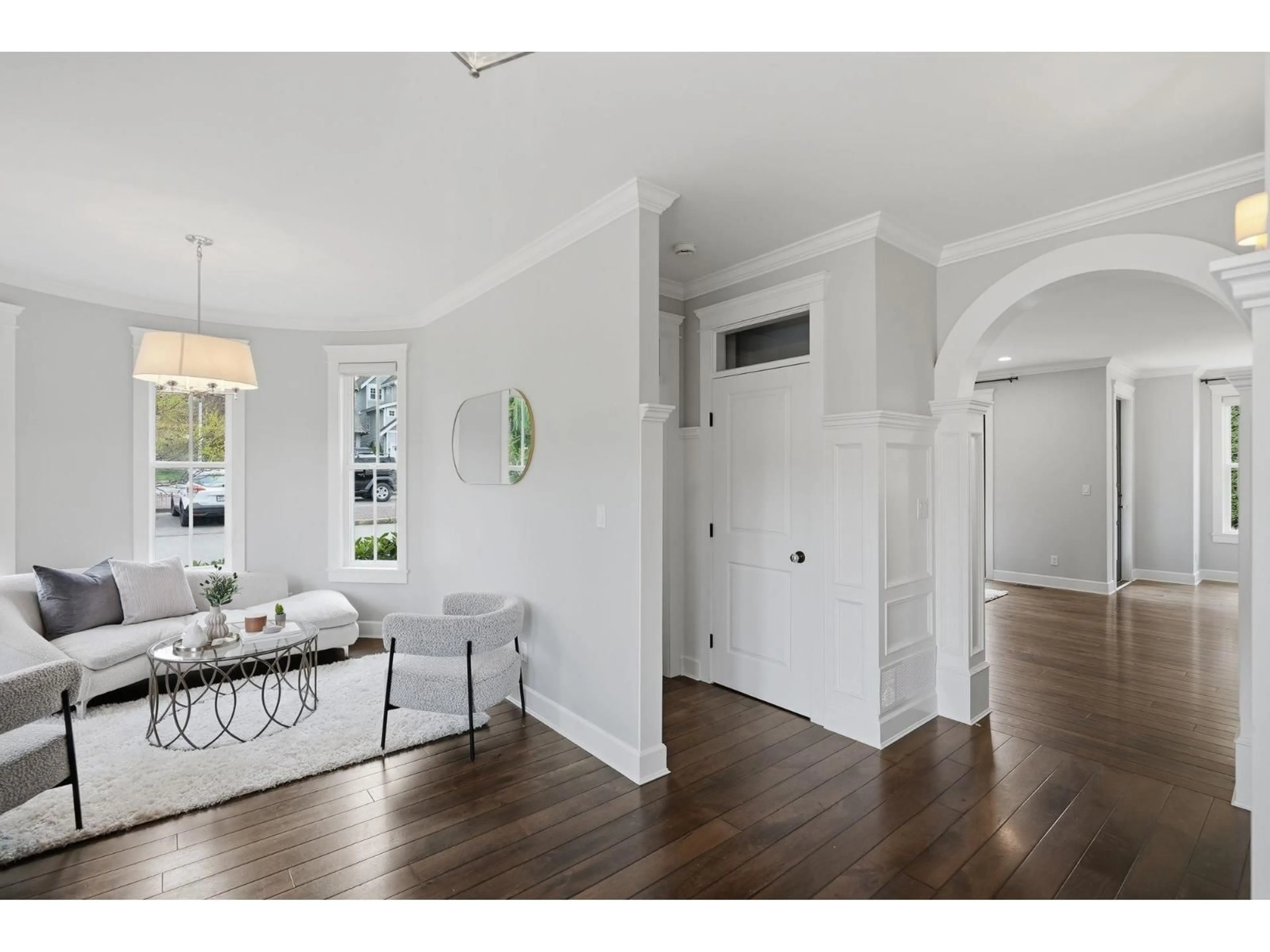 Indoor entryway for 927 163 STREET, Surrey British Columbia V4A9T8