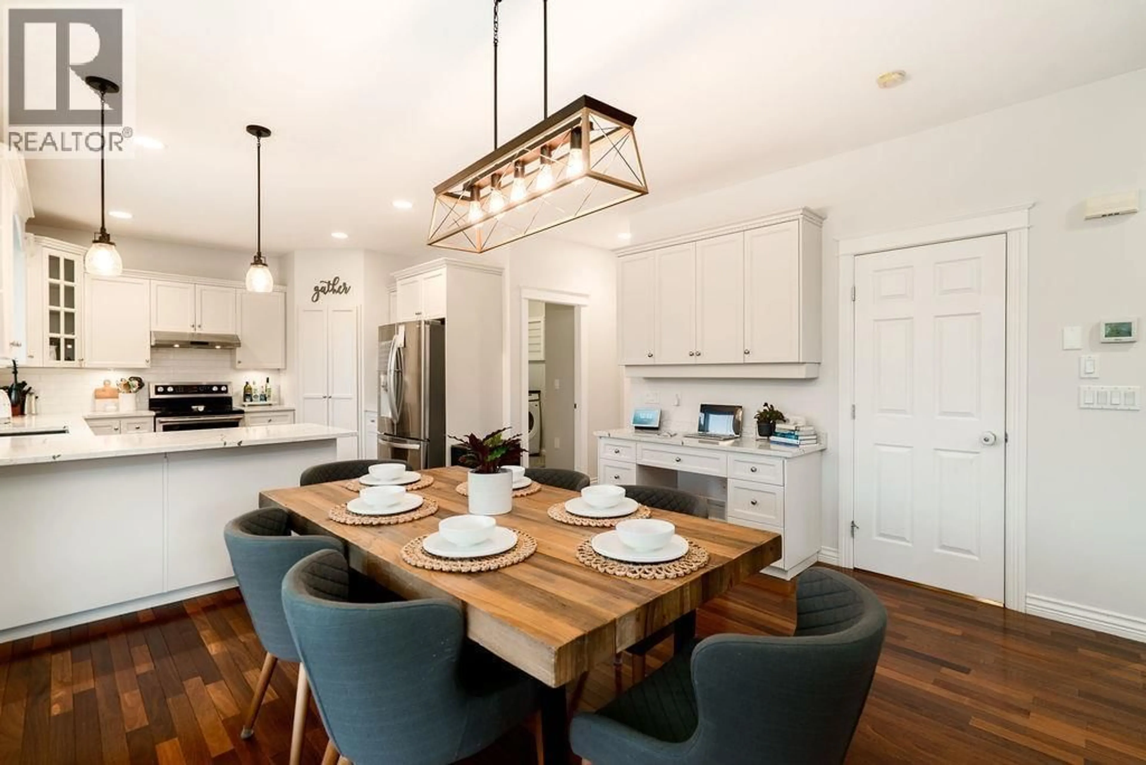 Open concept kitchen, wood/laminate floor for 13333 BALSAM STREET, Maple Ridge British Columbia V4R2W7