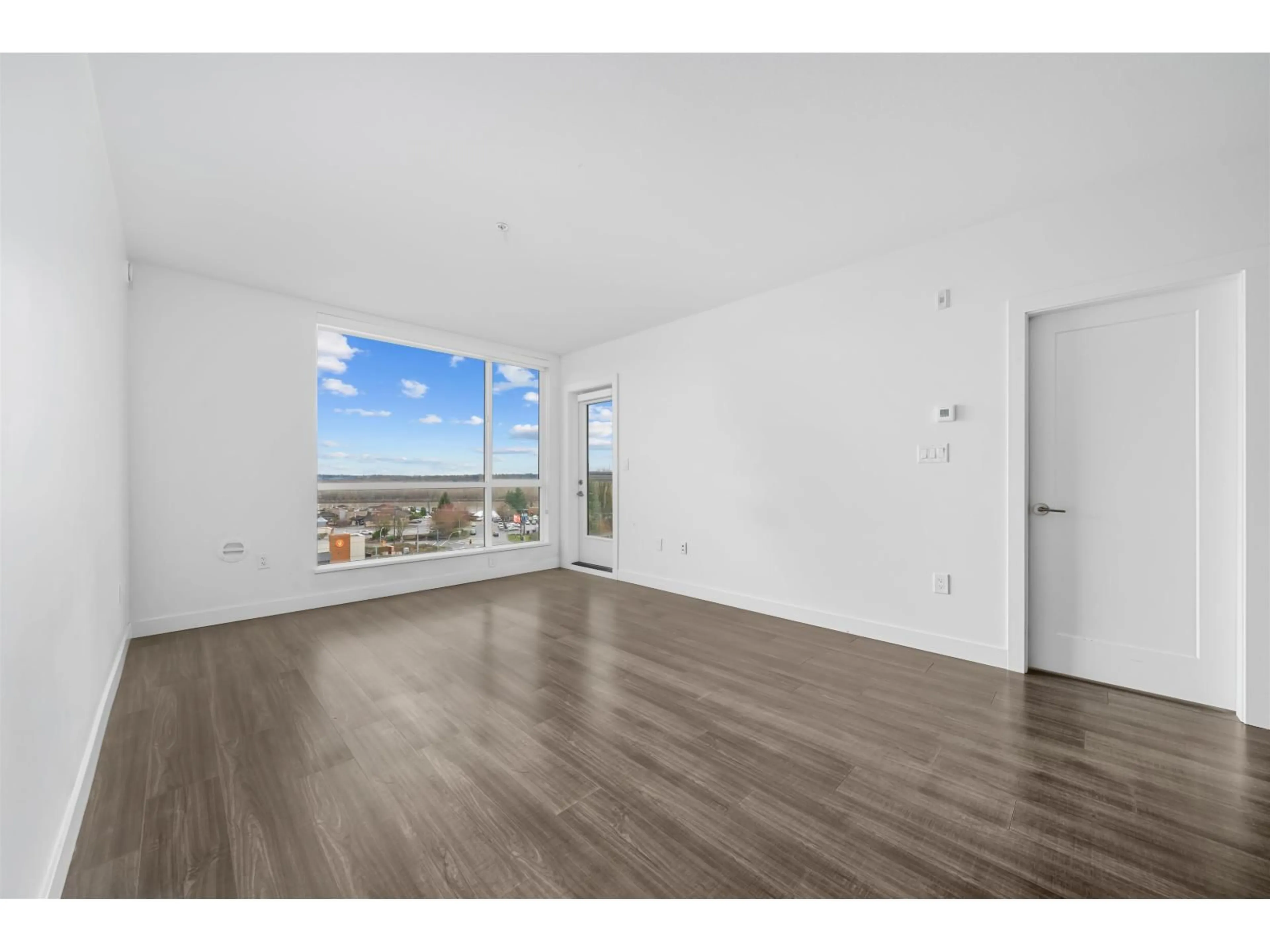 A pic of a room for 209 - 31940 RAVEN AVENUE, Mission British Columbia V2V0L1