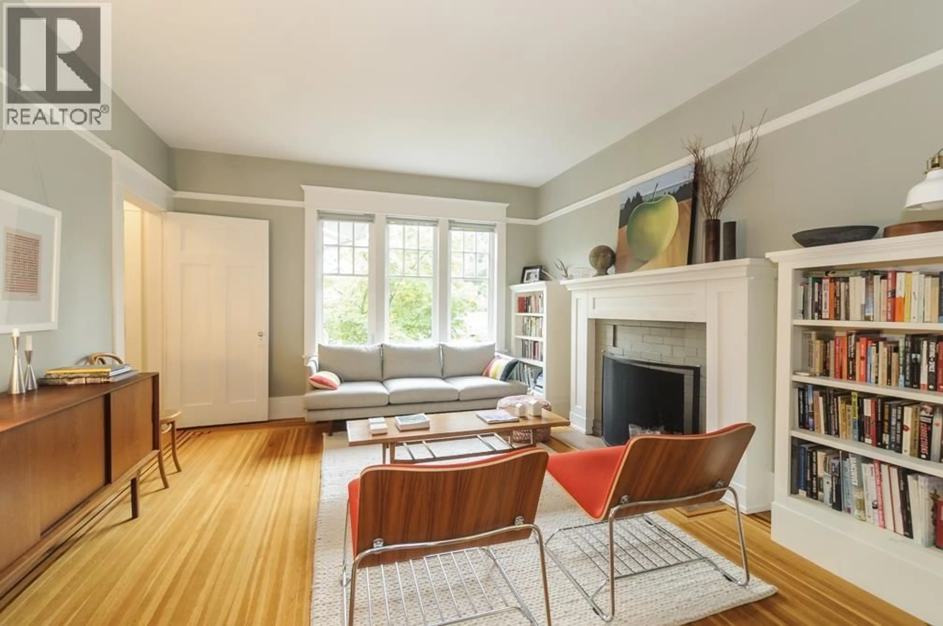 Living room with furniture, unknown for 967 21ST AVENUE, Vancouver British Columbia V5Z1Z2