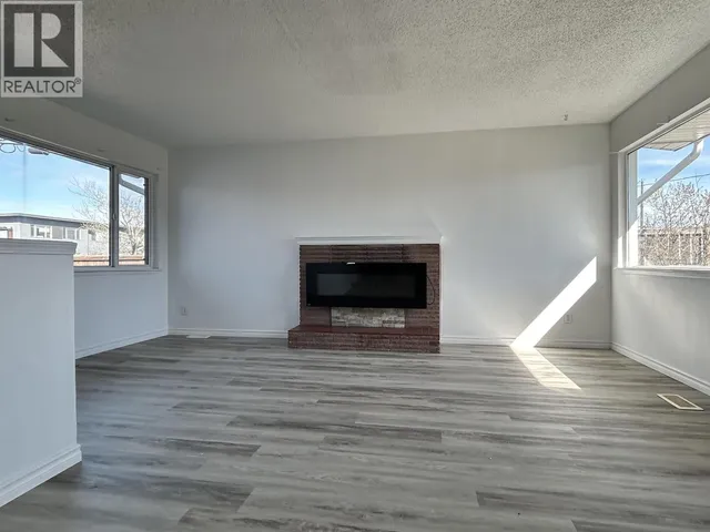 1016 IRWIN STREET, Prince George 3