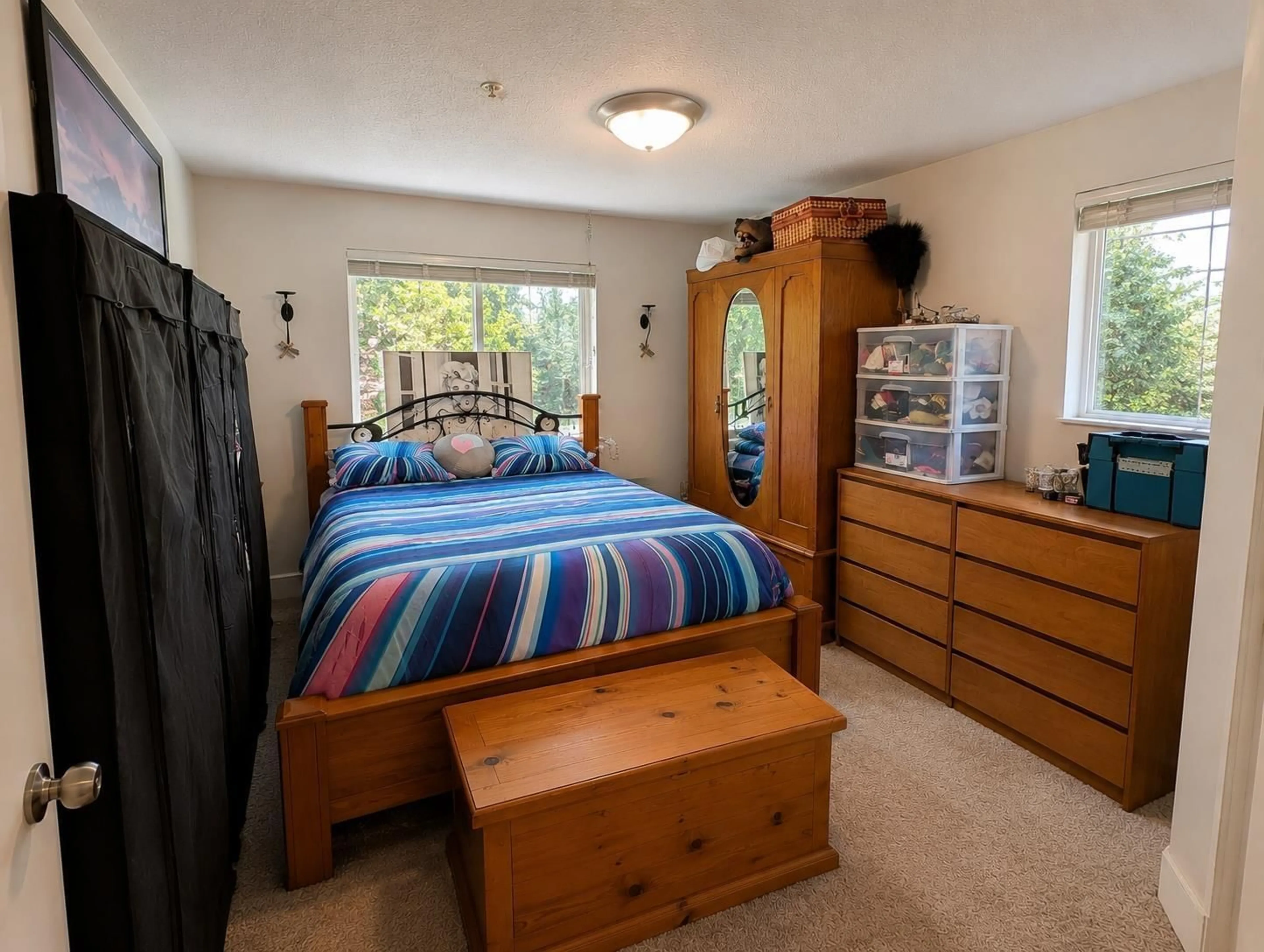 Bedroom with bed, unknown for 212 - 2233 MCKENZIE ROAD, Abbotsford British Columbia V2S4A1