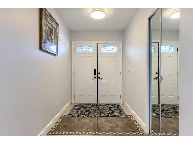 6445 KING GEORGE BOULEVARD, Surrey 3