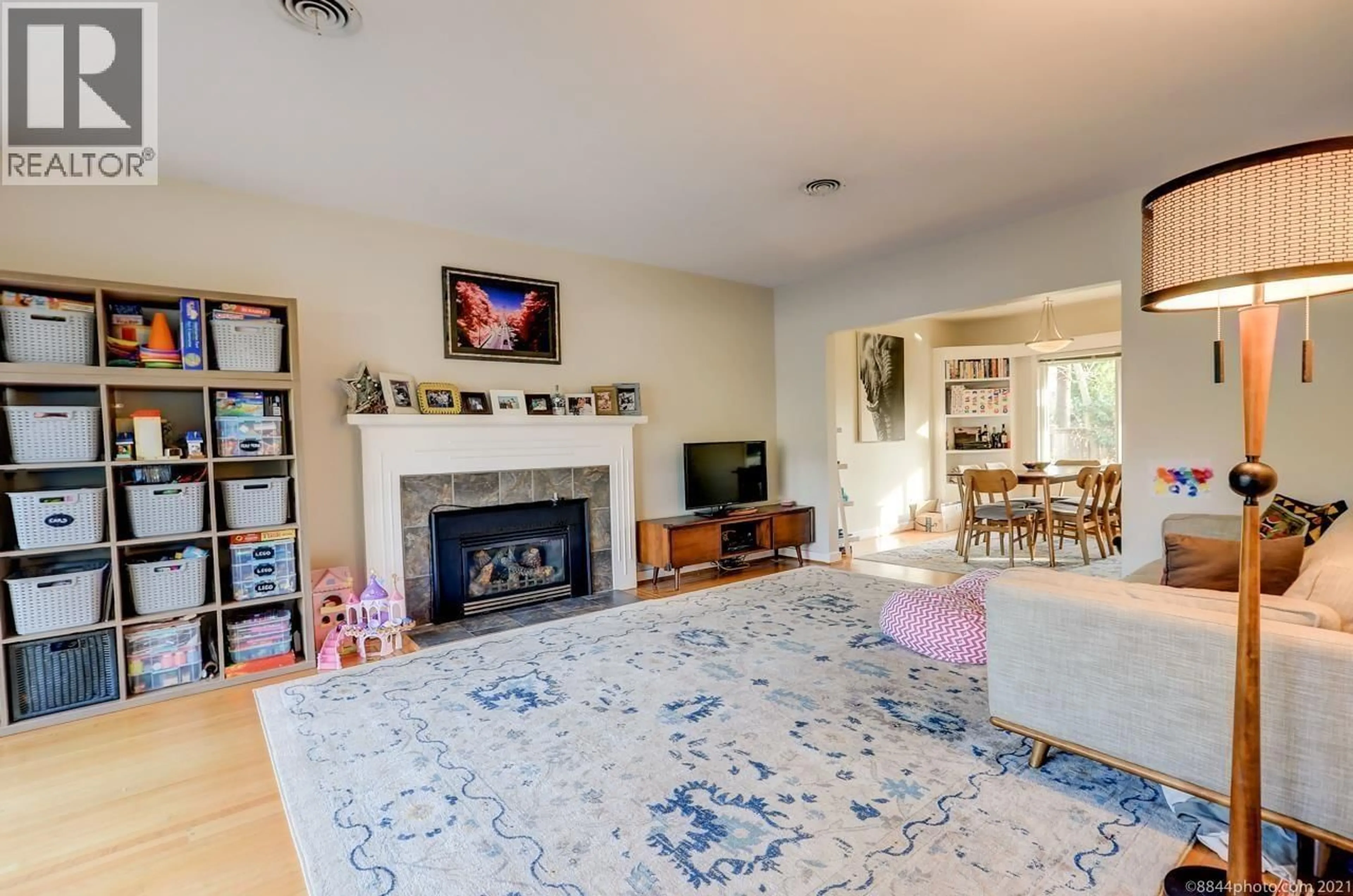 Living room with furniture, unknown for 2016 48TH AVENUE, Vancouver British Columbia V6M2P3