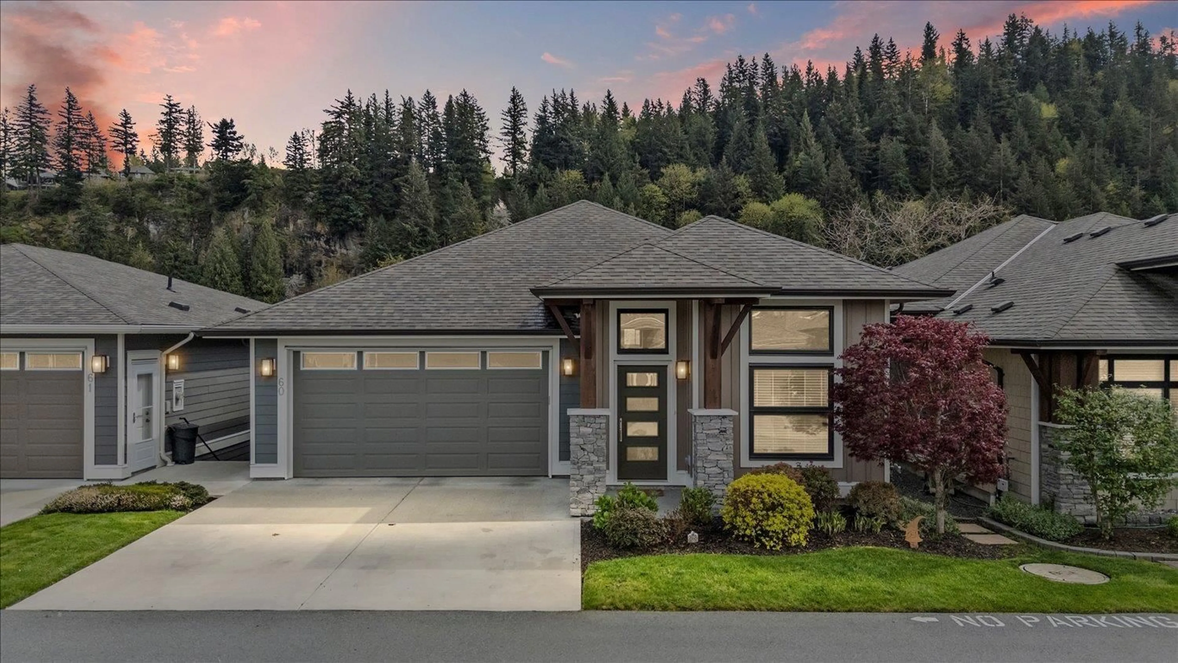 Home with vinyl exterior material, street for 60 - 46110 THOMAS ROAD, Chilliwack British Columbia V2R2R4