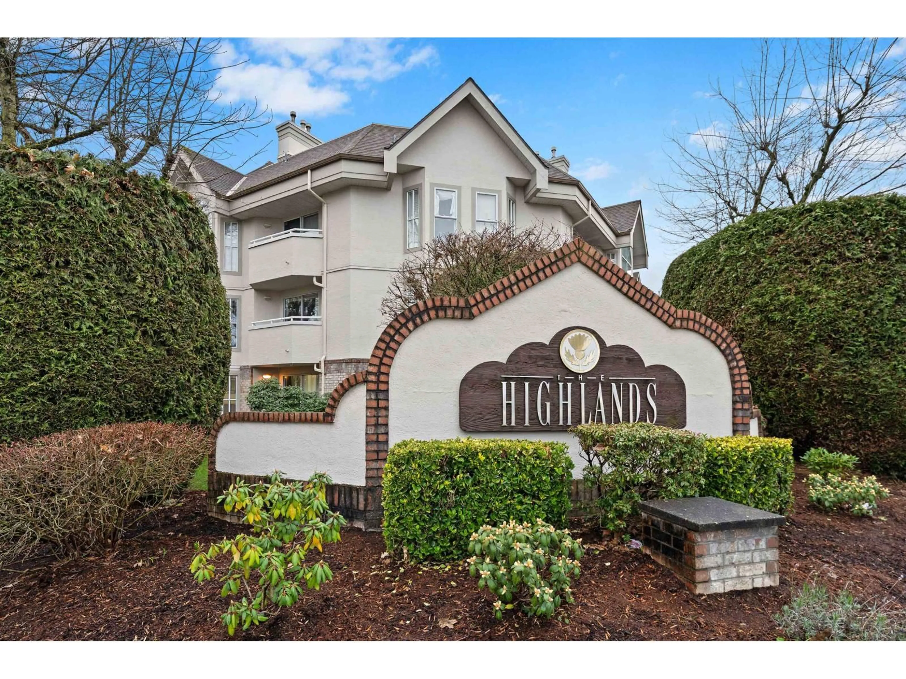 Indoor entryway for 111 - 7171 121ST STREET, Surrey British Columbia V3W1G9