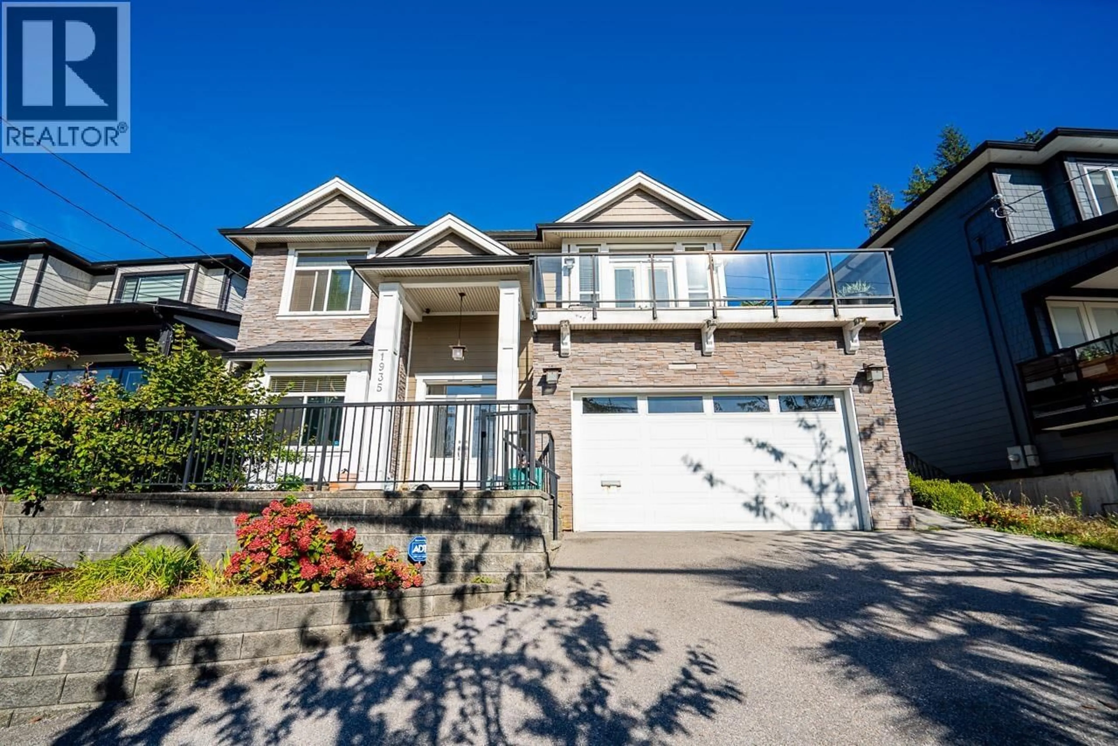 Home with vinyl exterior material, street for 1935 BRUNETTE AVENUE, Coquitlam British Columbia V3K1H8