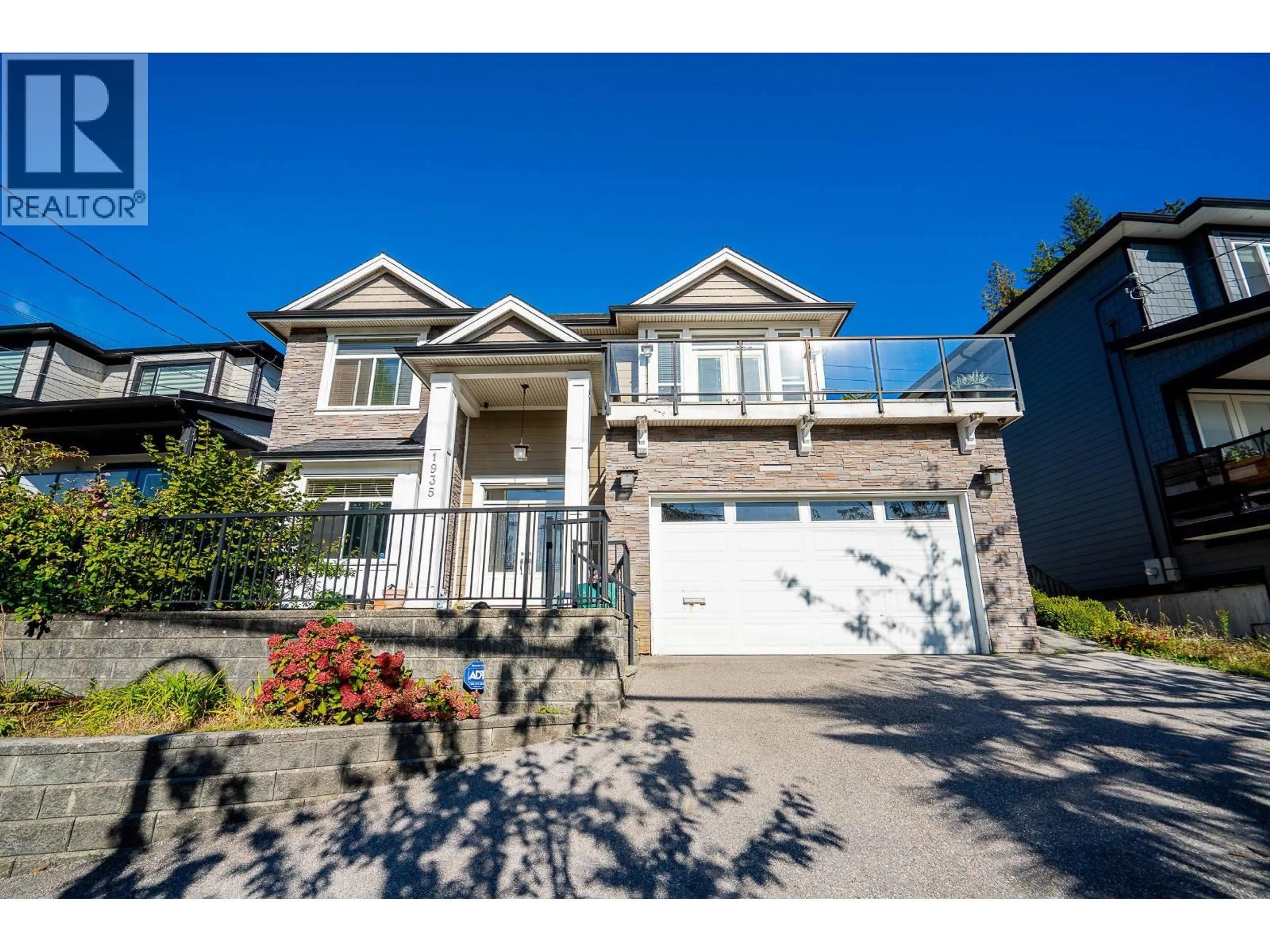 Home with vinyl exterior material, street for 1935 BRUNETTE AVENUE, Coquitlam British Columbia V3K1H8